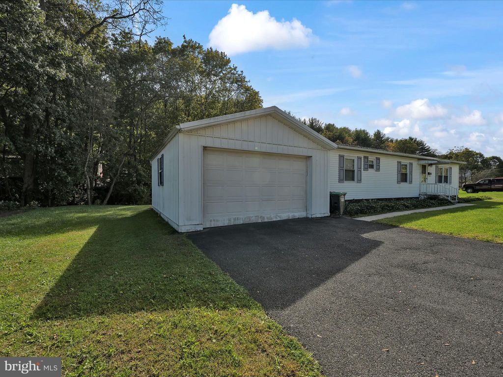 Photo of 97 Walnut Street, CRESSONA, PA 17929 (MLS # PASK2023942)