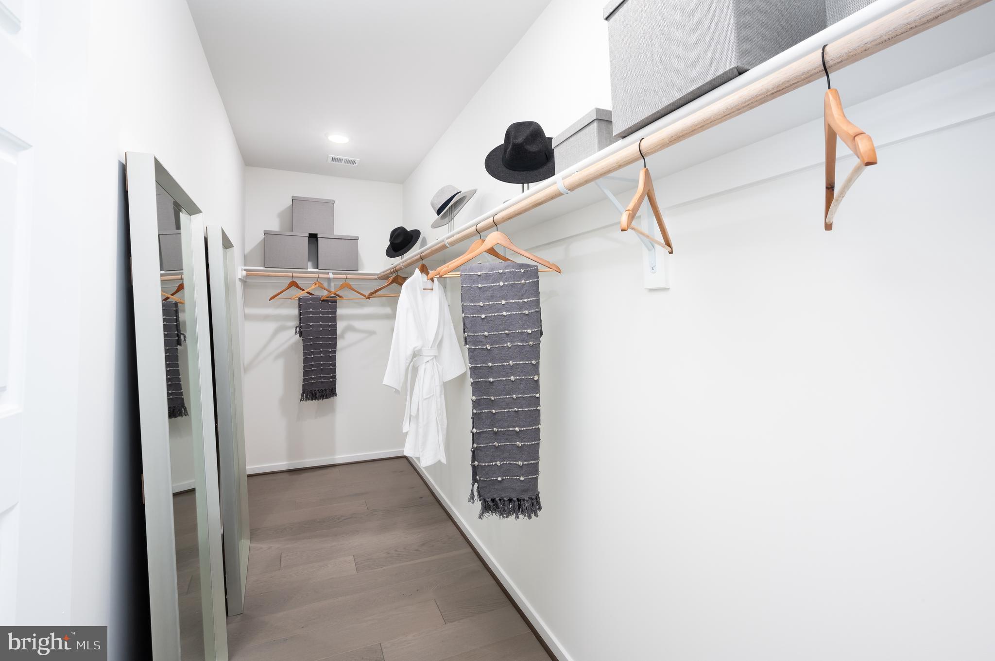 BRAMBLETON - Residential