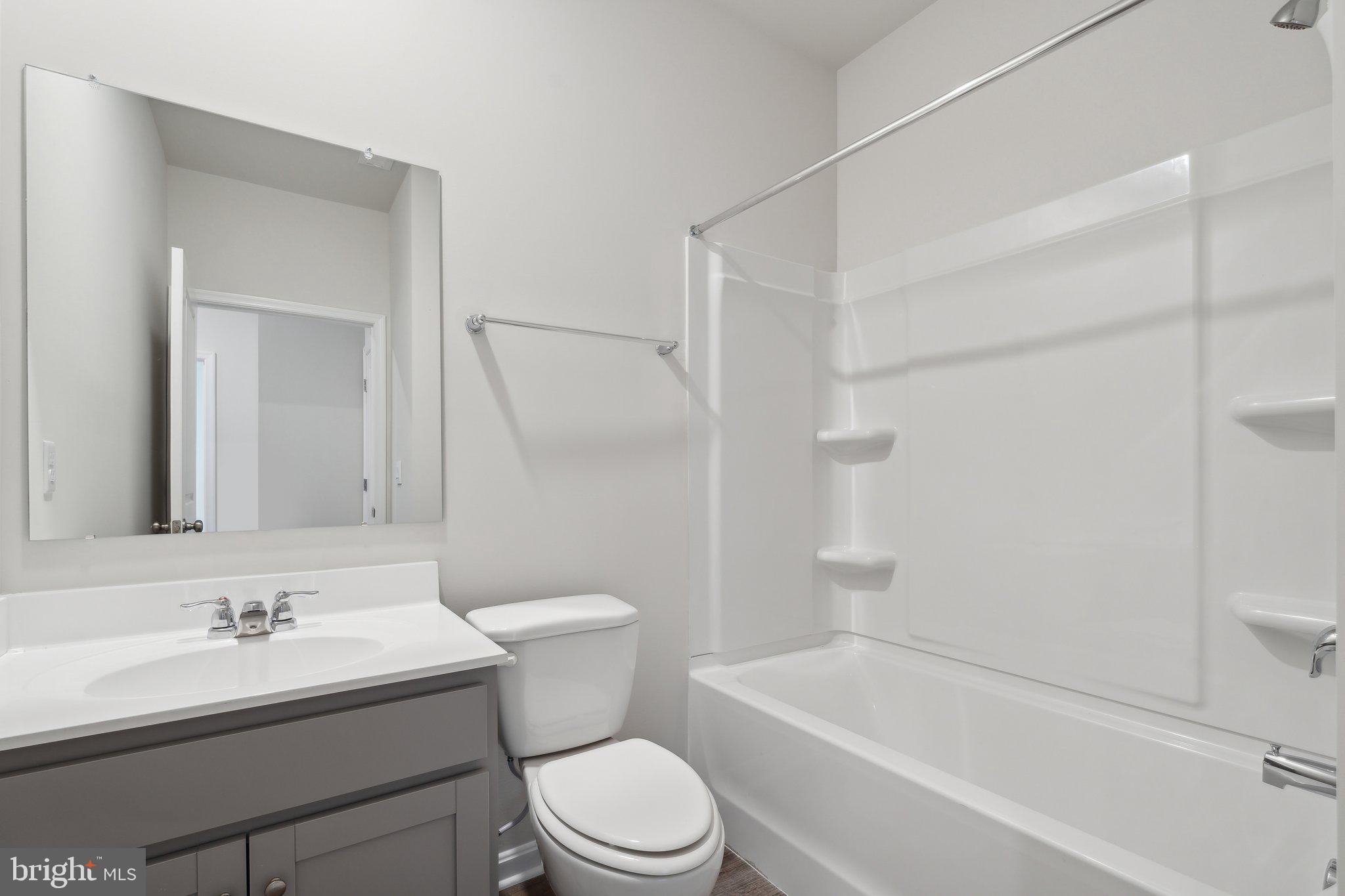 SPRING LAKES - Residential