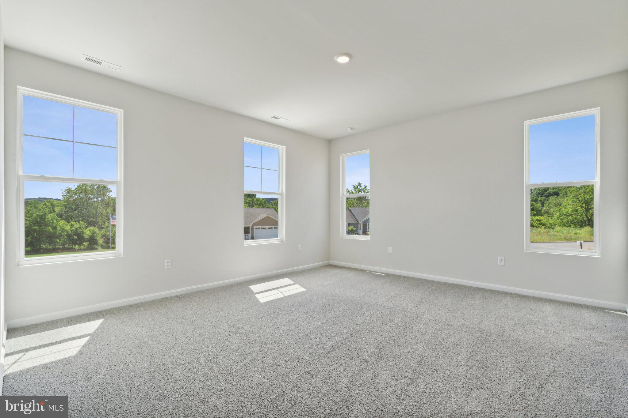 SPRING LAKES - Residential