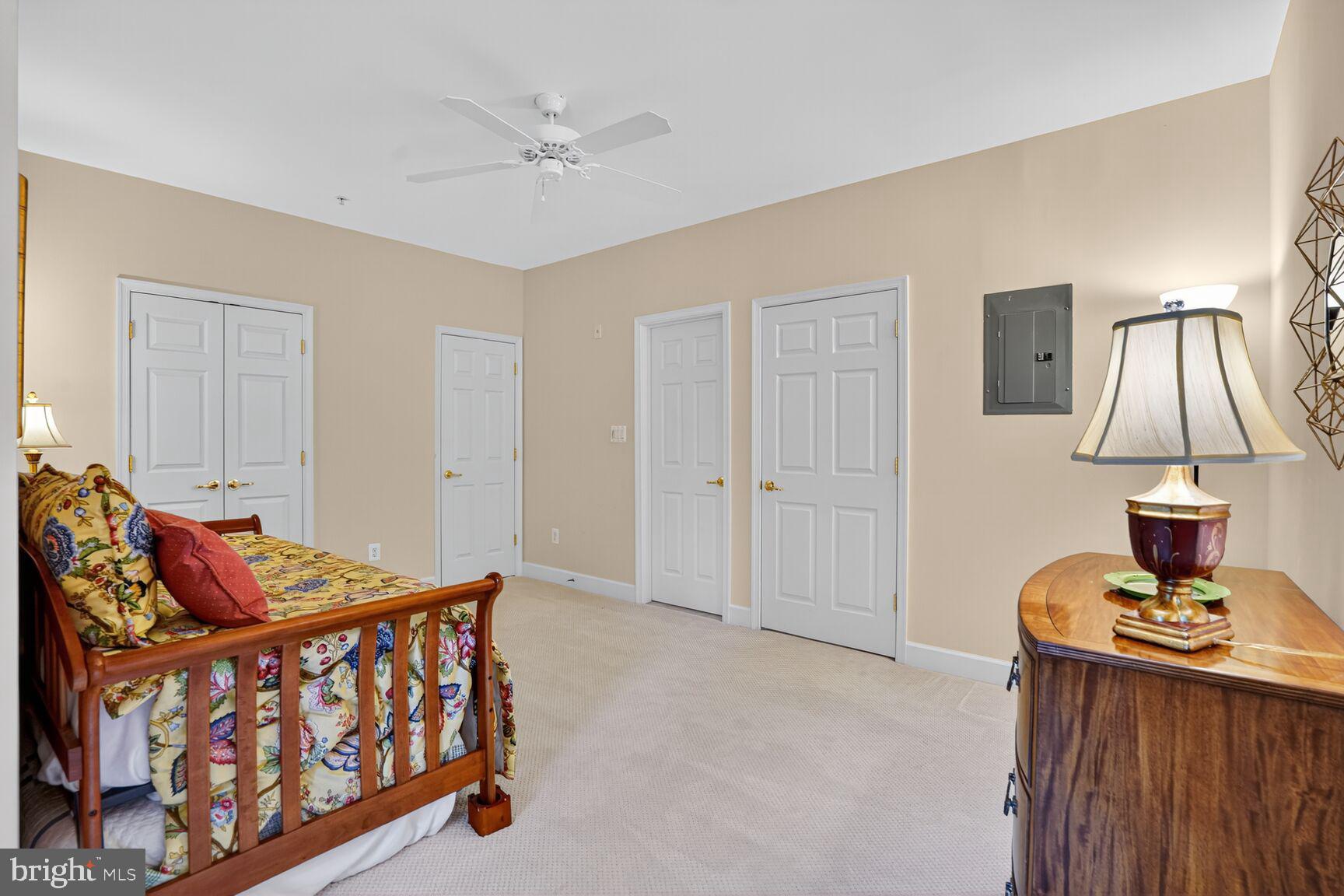 HERITAGE HUNT - Residential