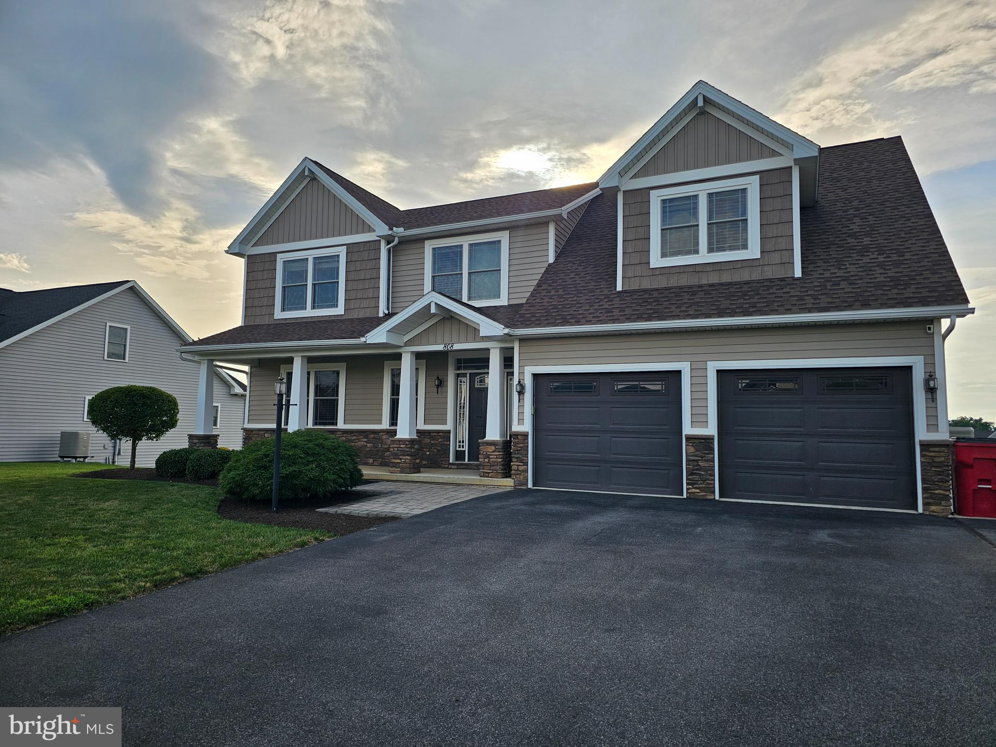 808 SOUTHWOOD DRIVE