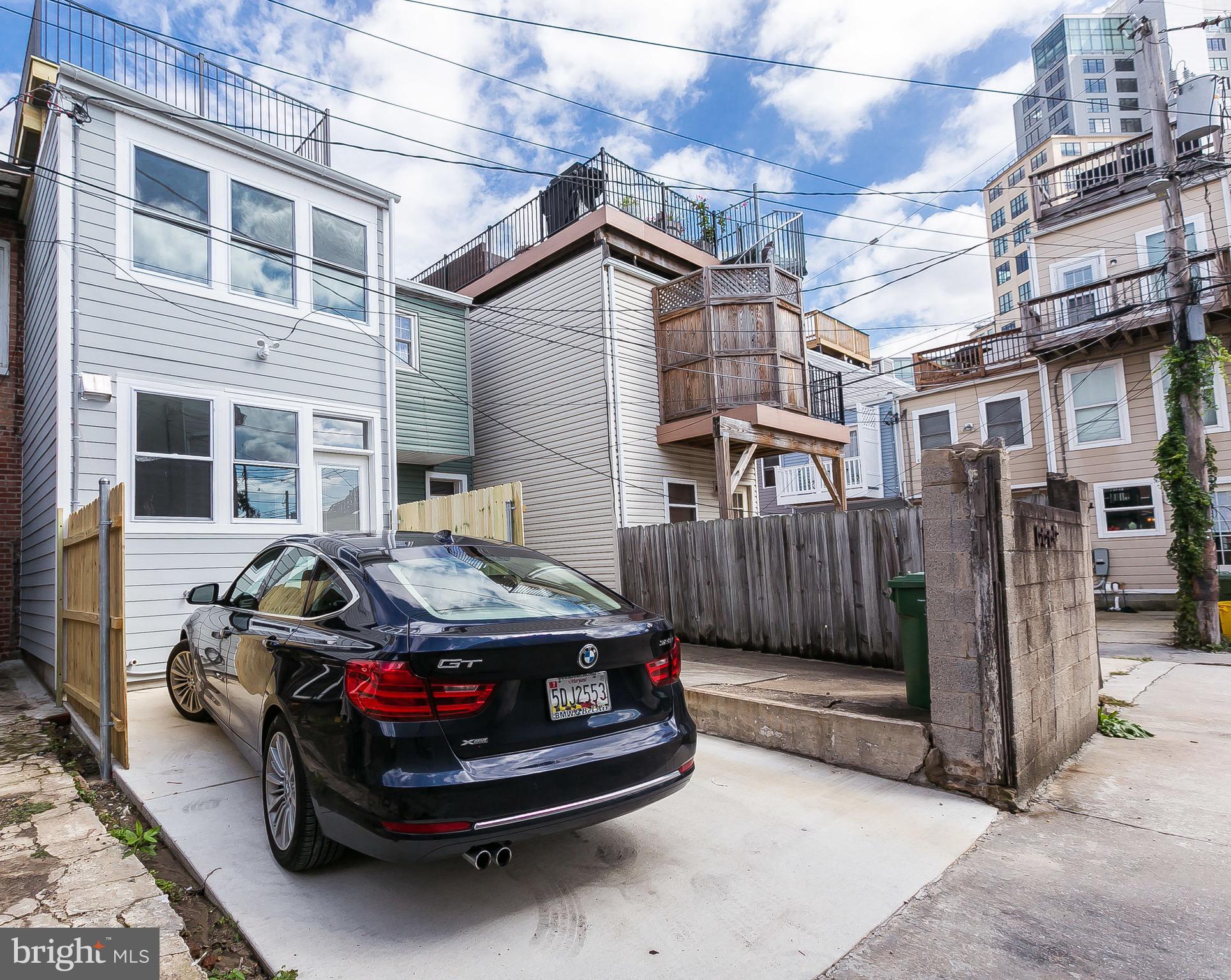 LOCUST POINT - Residential