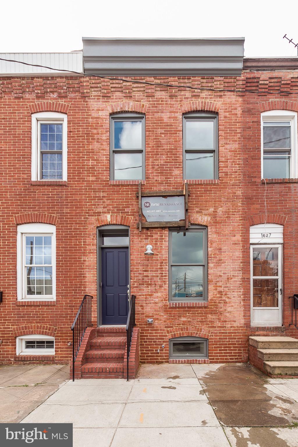 LOCUST POINT - Residential