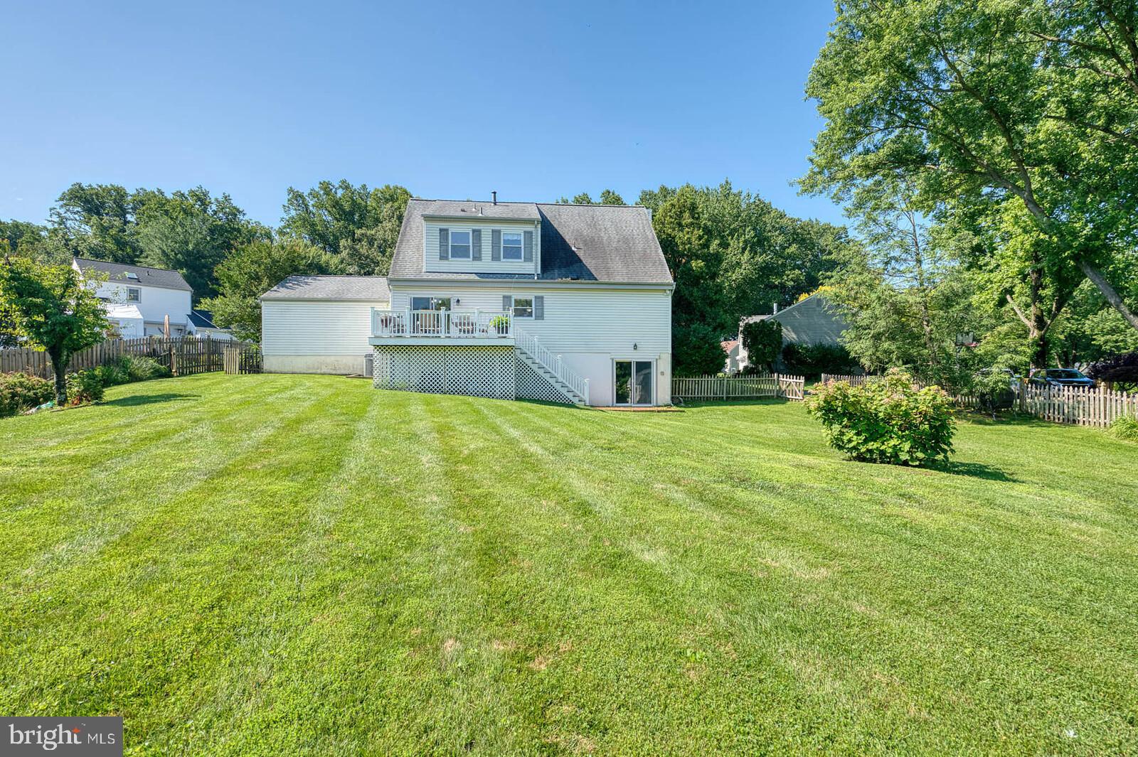 WILLIAMSBURG VILLAGE - Residential