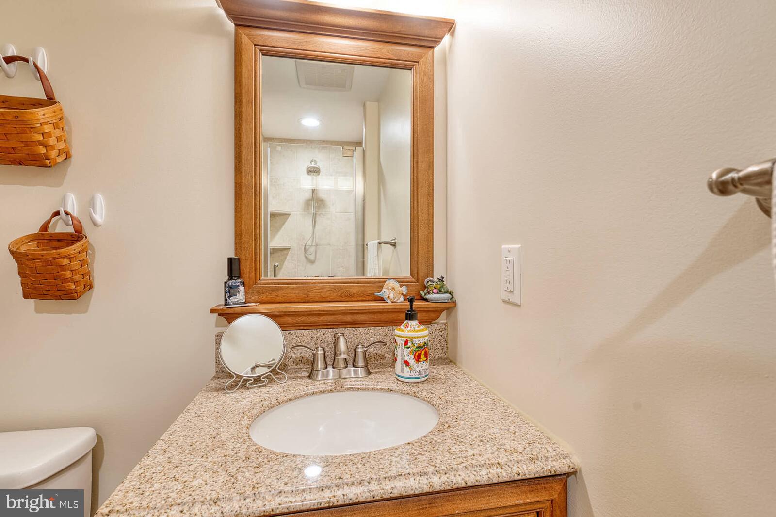 WILLIAMSBURG VILLAGE - Residential