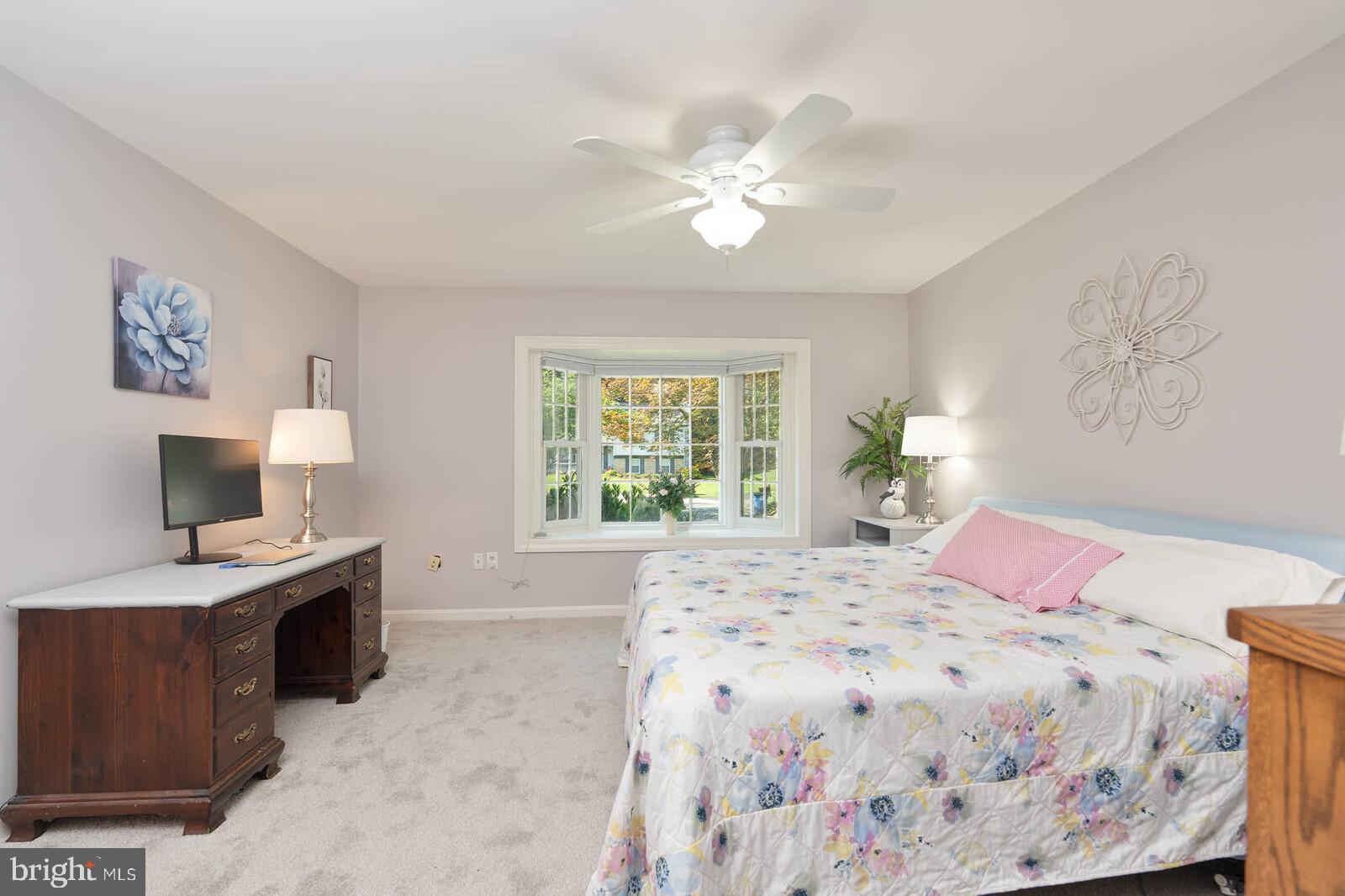 WILLIAMSBURG VILLAGE - Residential