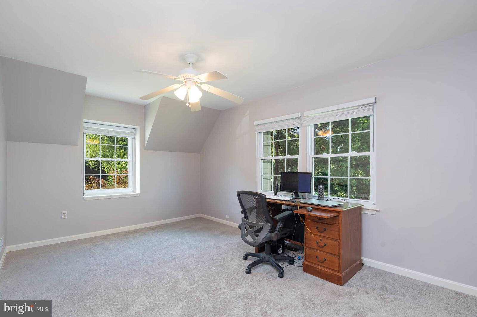 WILLIAMSBURG VILLAGE - Residential