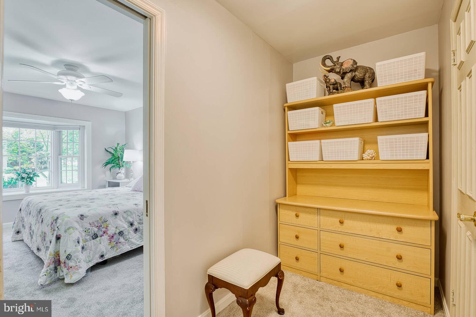 WILLIAMSBURG VILLAGE - Residential