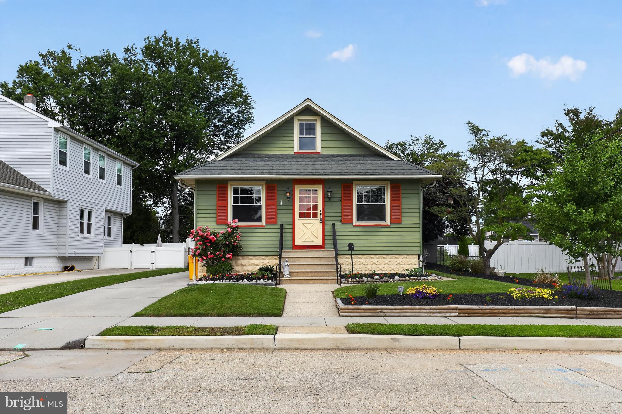 37 PAYSON AVENUE