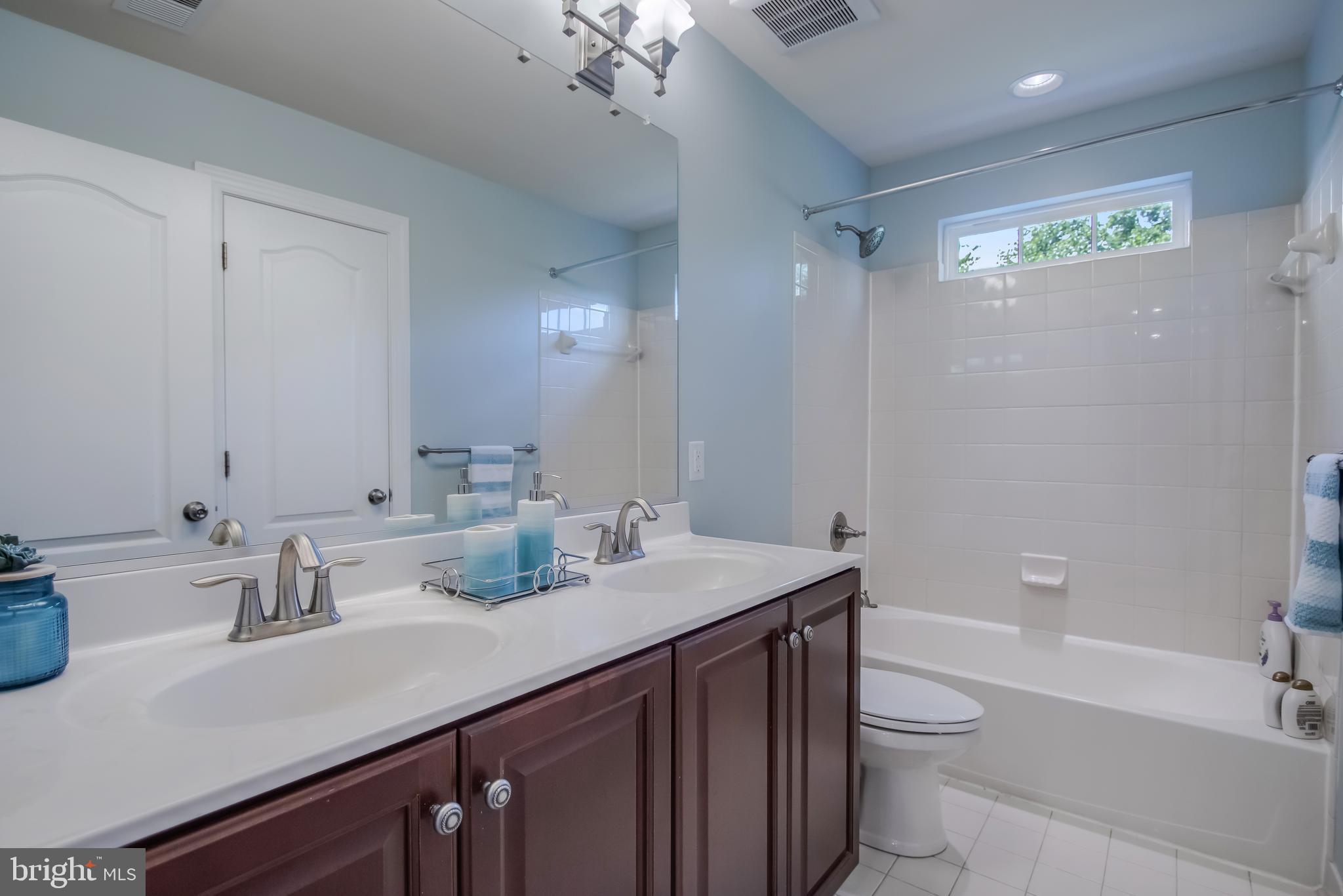 EMERSON - Residential