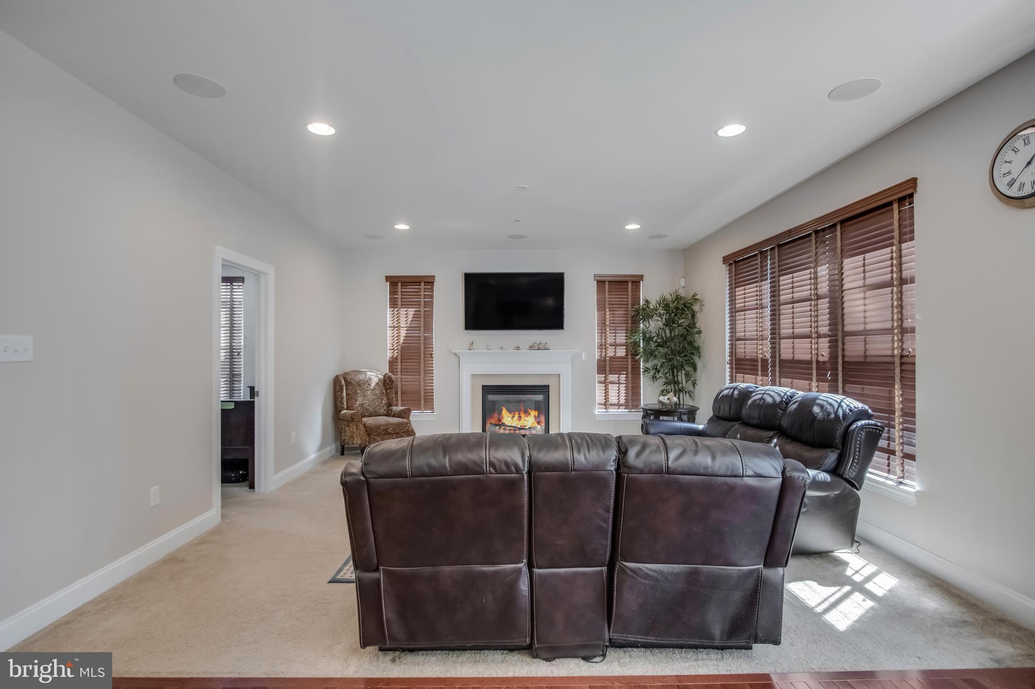 EMERSON - Residential