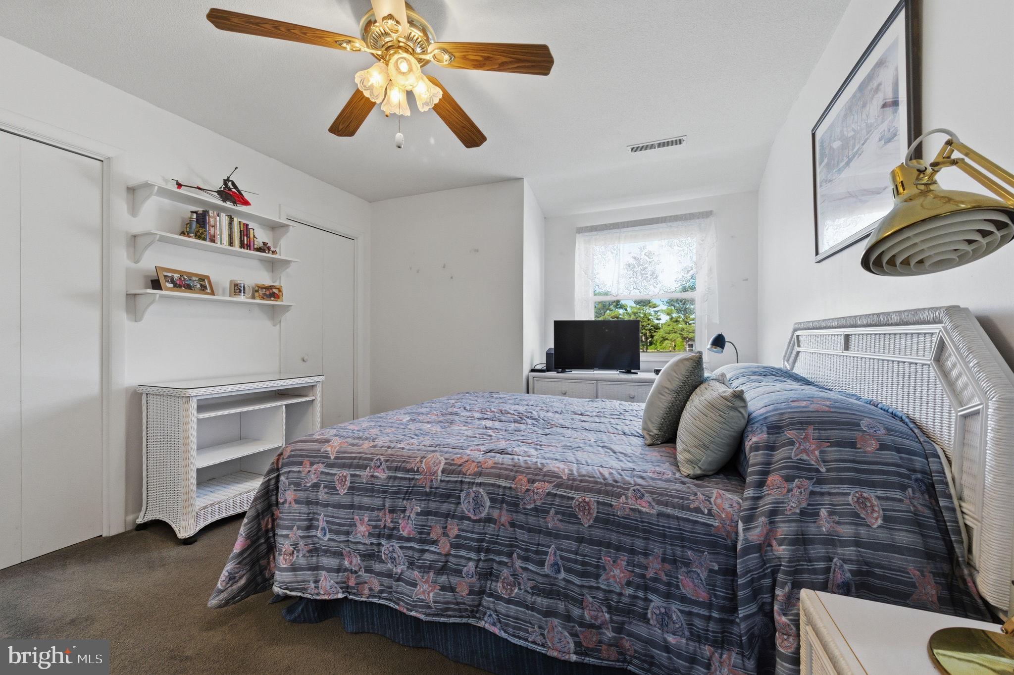 MALLARD LAKES - Residential