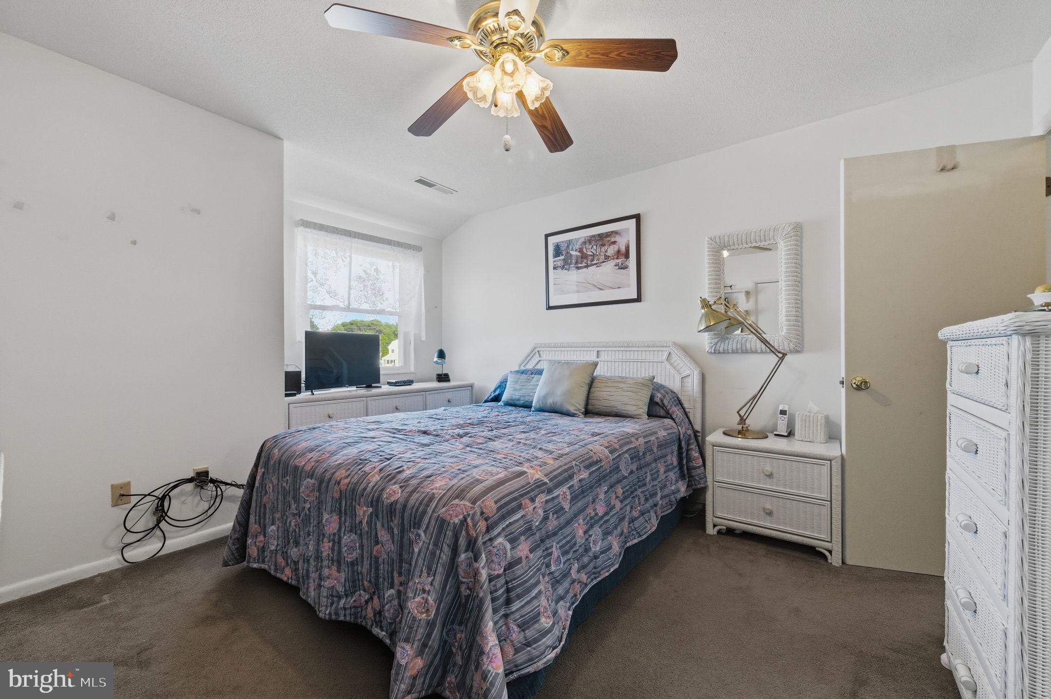 MALLARD LAKES - Residential