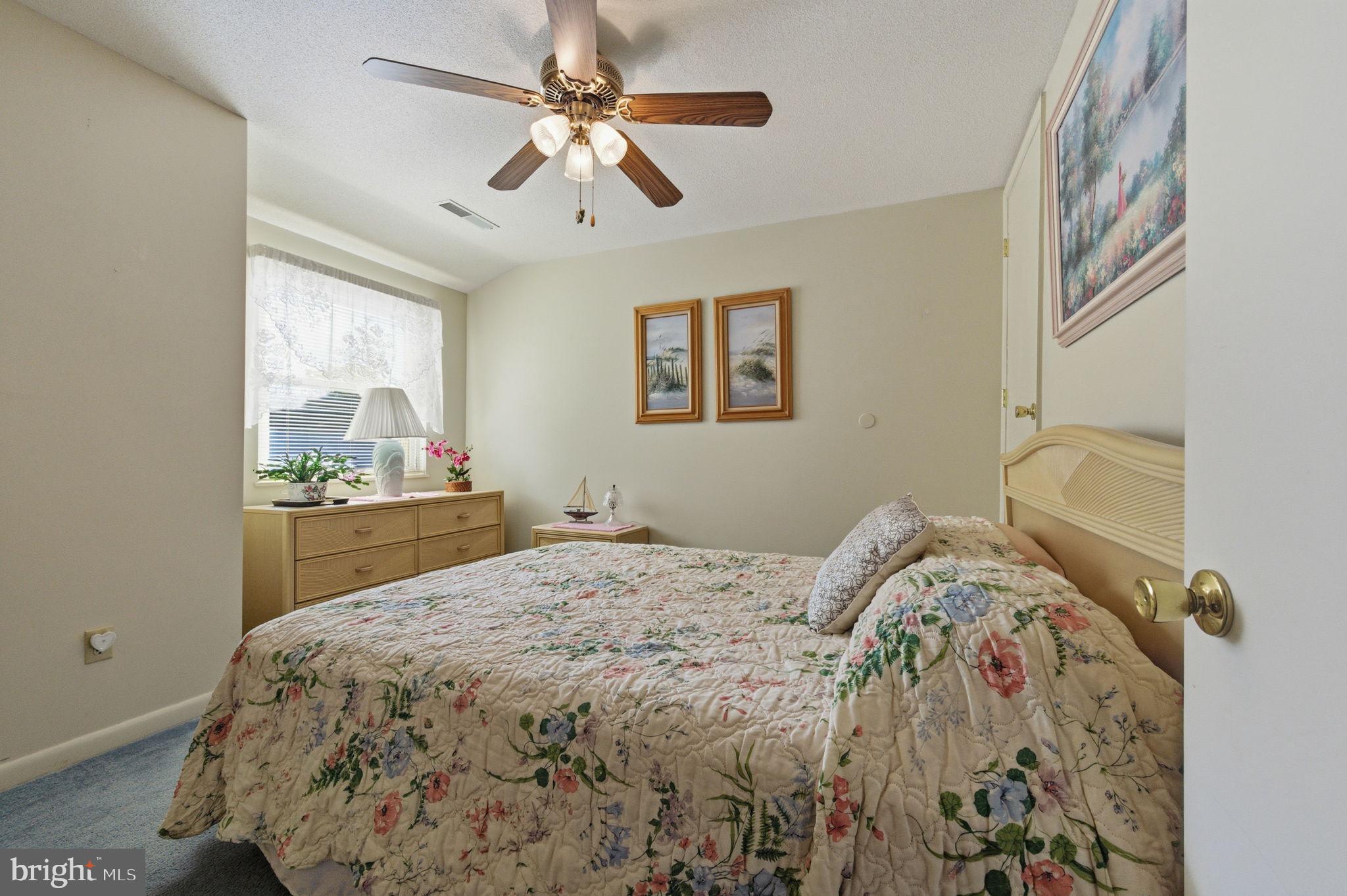 MALLARD LAKES - Residential