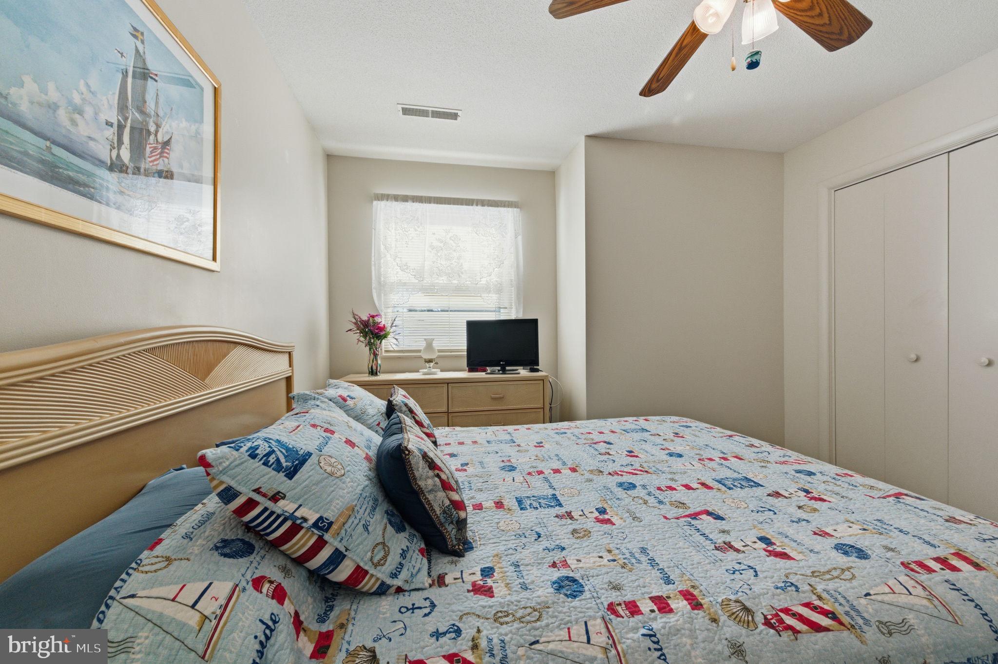 MALLARD LAKES - Residential