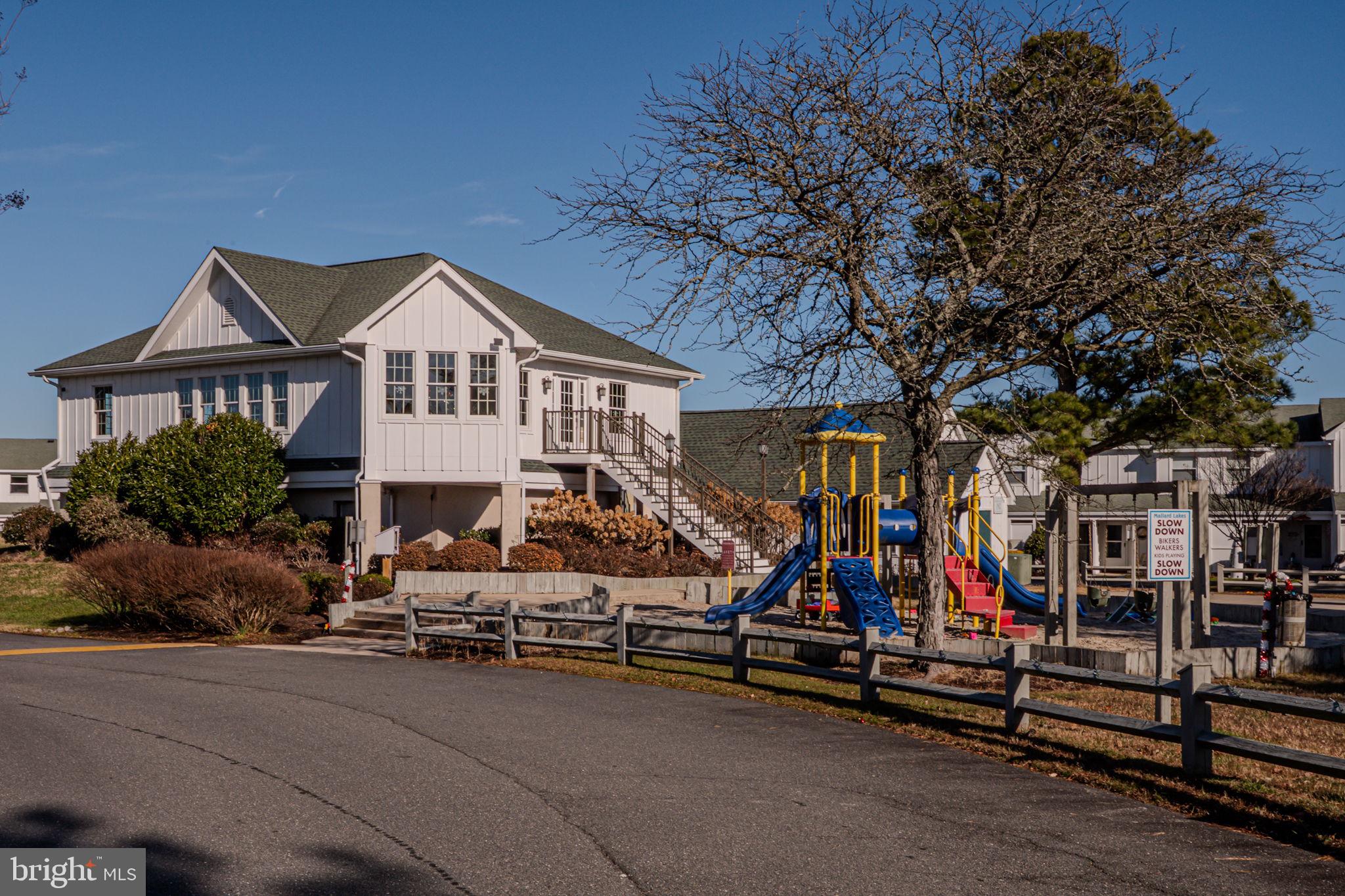 MALLARD LAKES - Residential