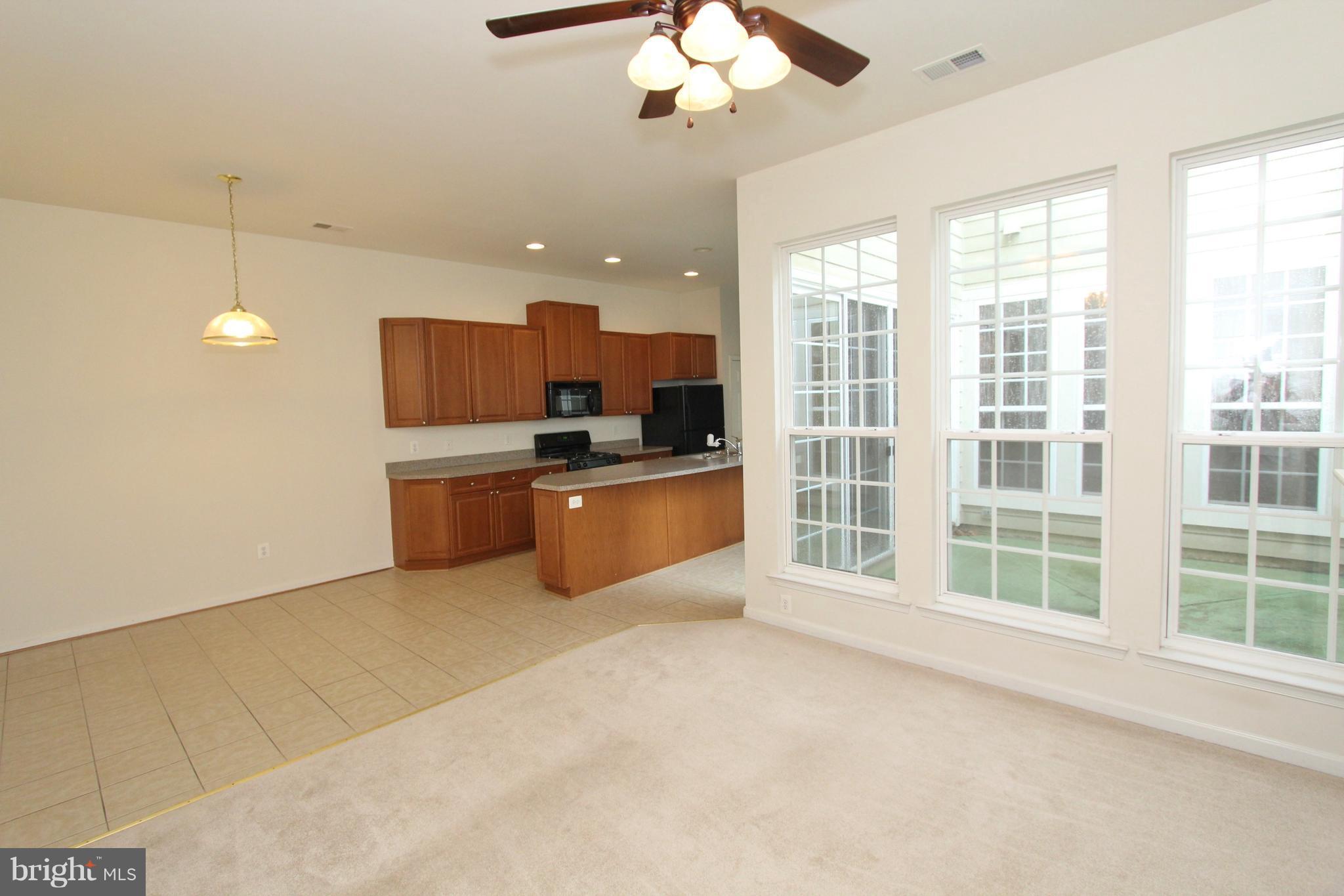 BELMONT CENTER - Residential Lease