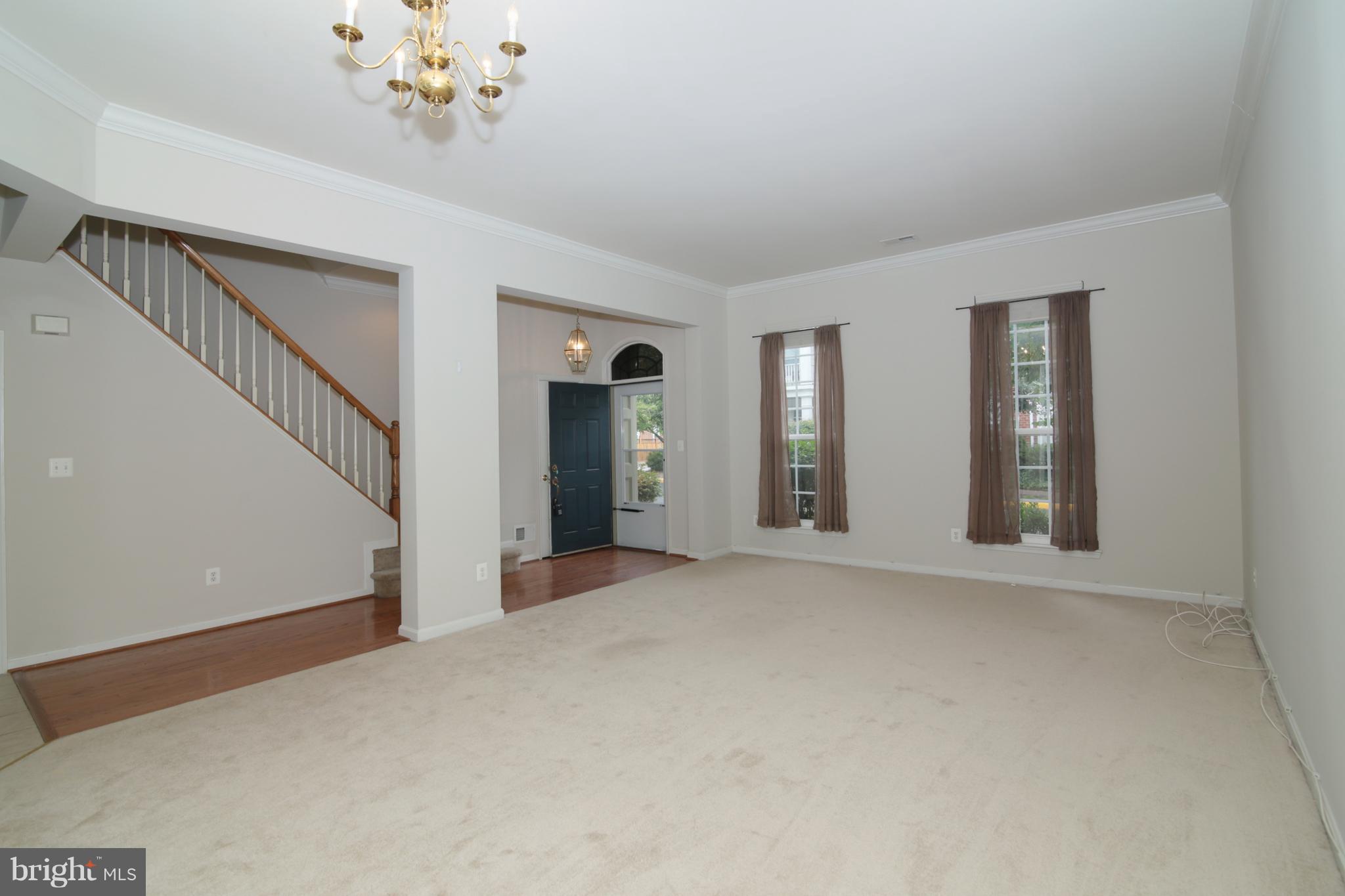 BELMONT CENTER - Residential Lease