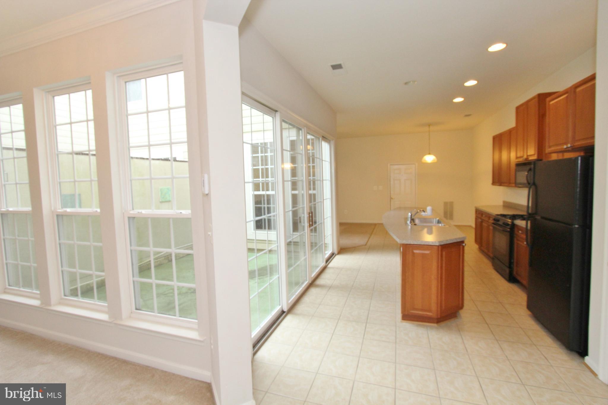 BELMONT CENTER - Residential Lease