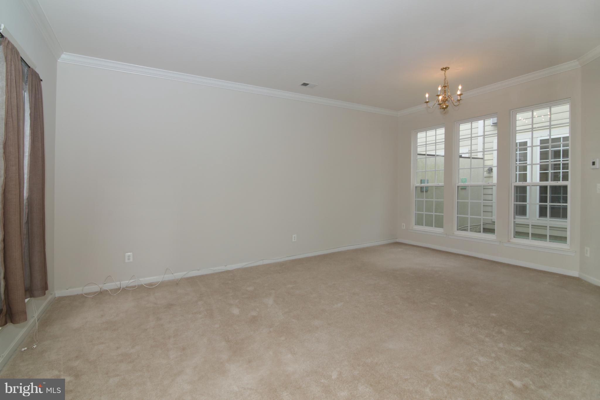 BELMONT CENTER - Residential Lease