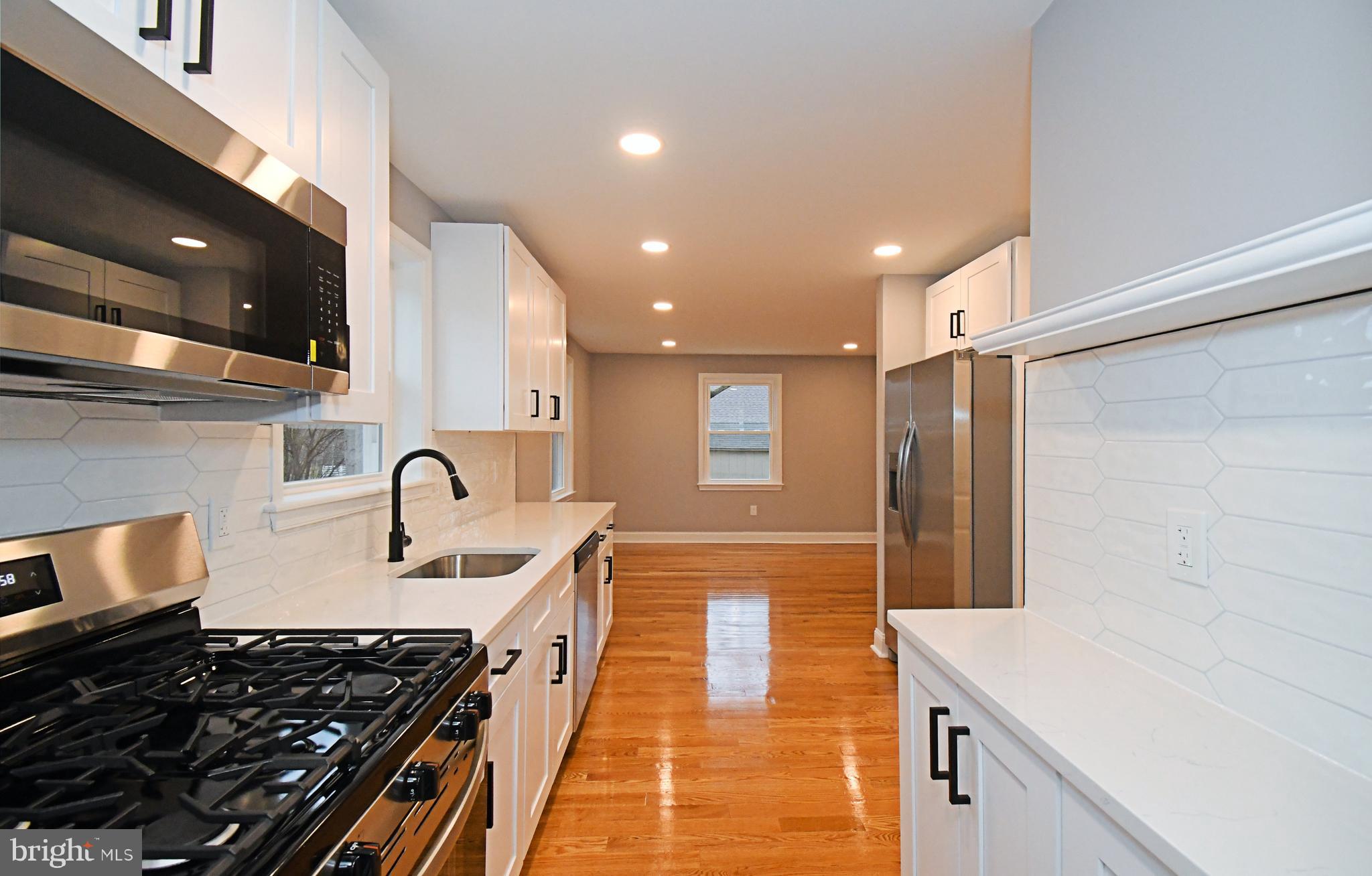 ROWLAND PARK - Residential