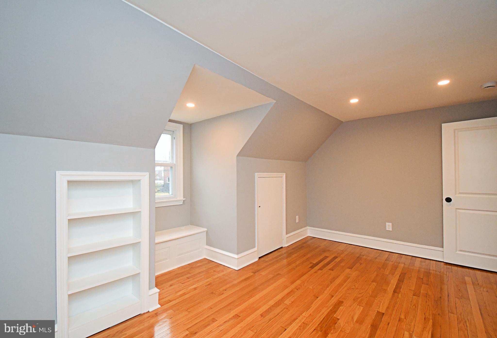 ROWLAND PARK - Residential