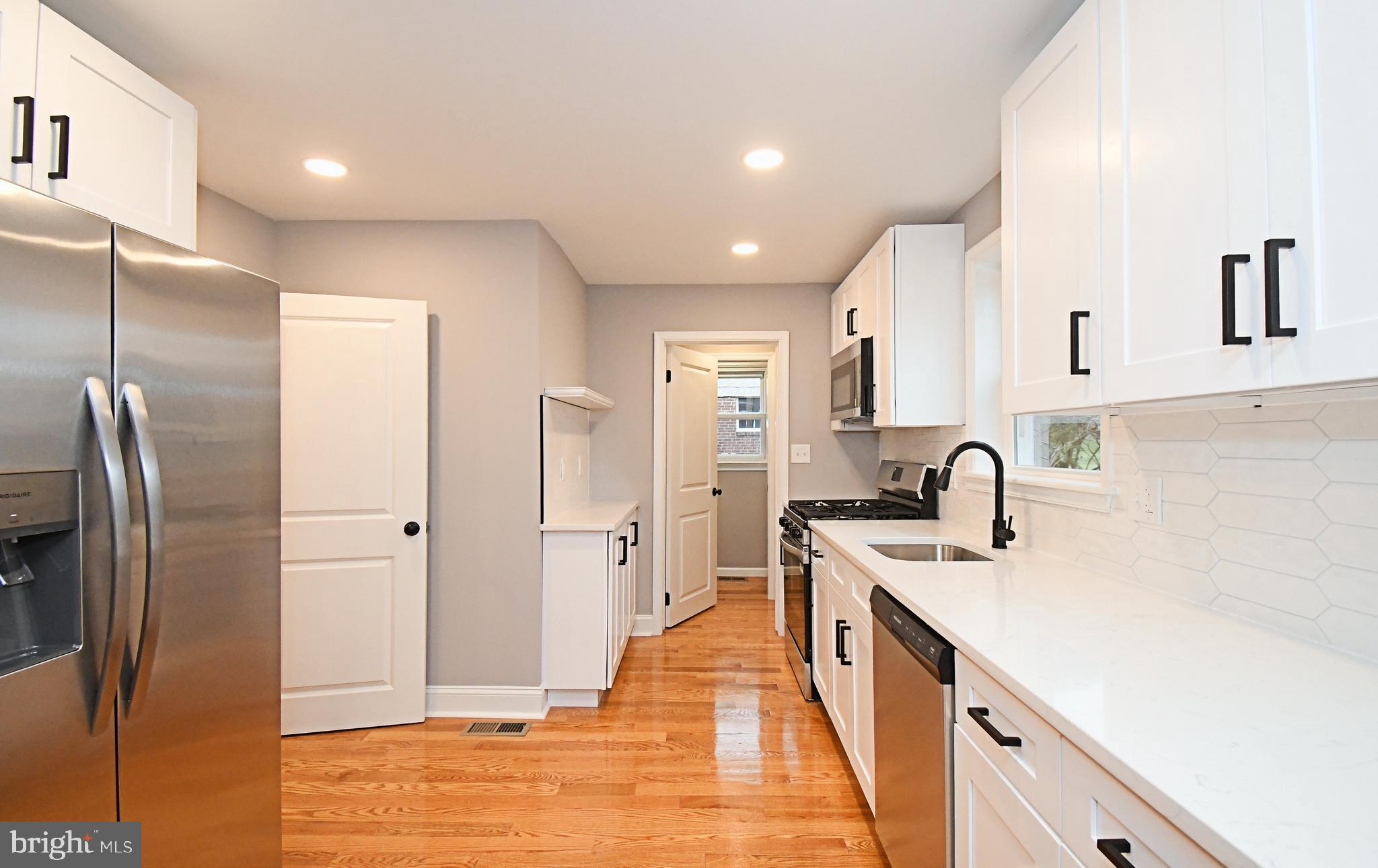 ROWLAND PARK - Residential