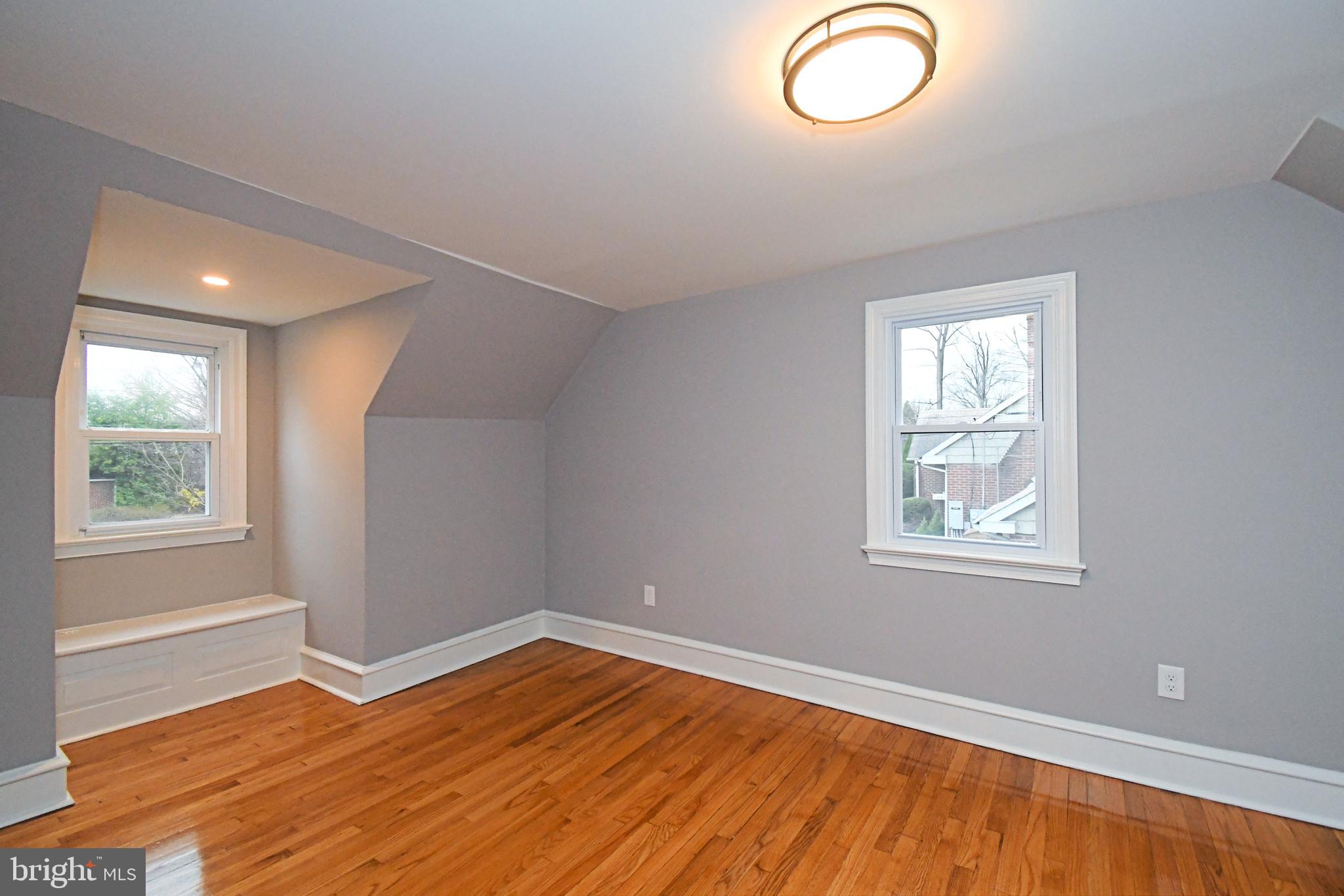 ROWLAND PARK - Residential