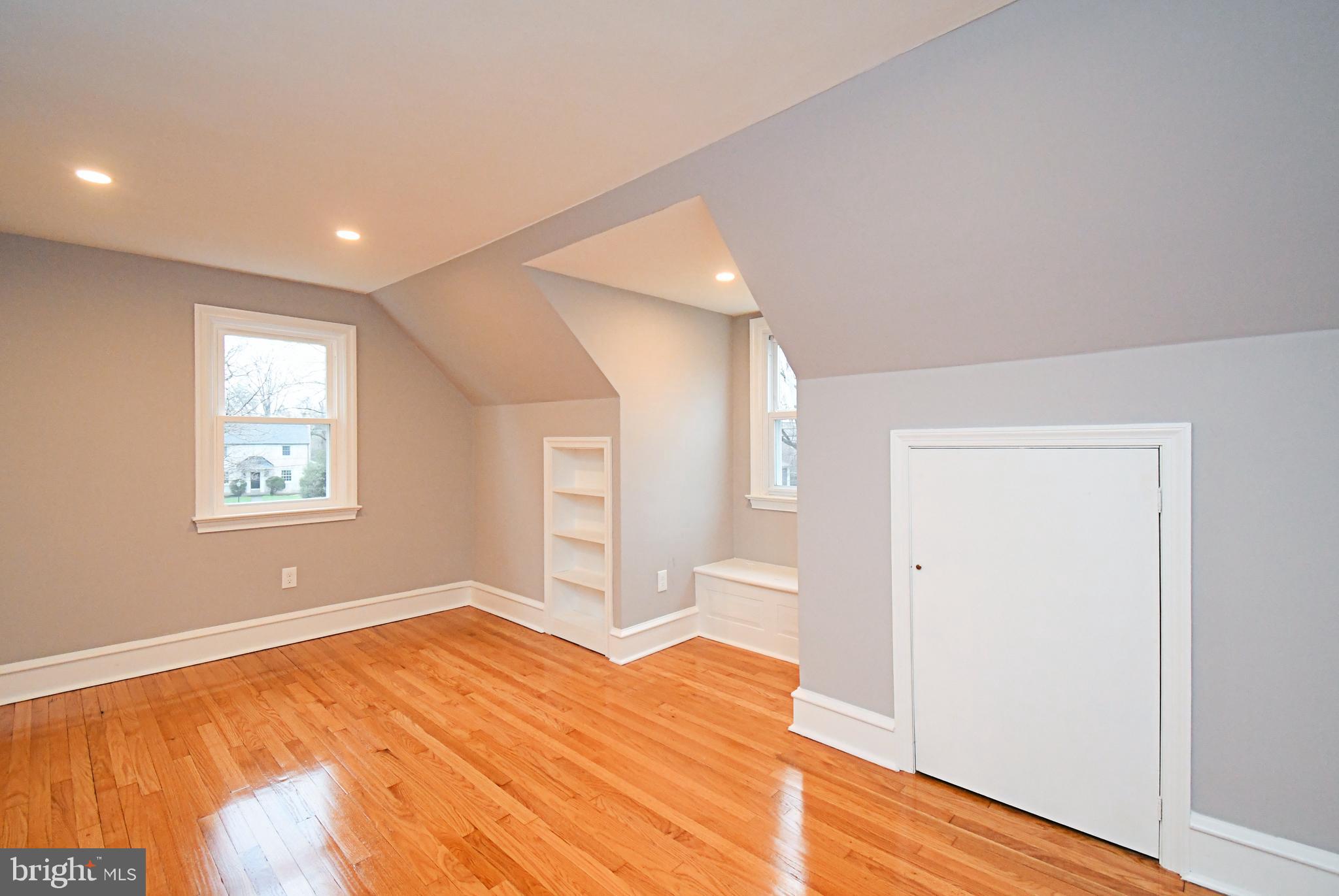 ROWLAND PARK - Residential