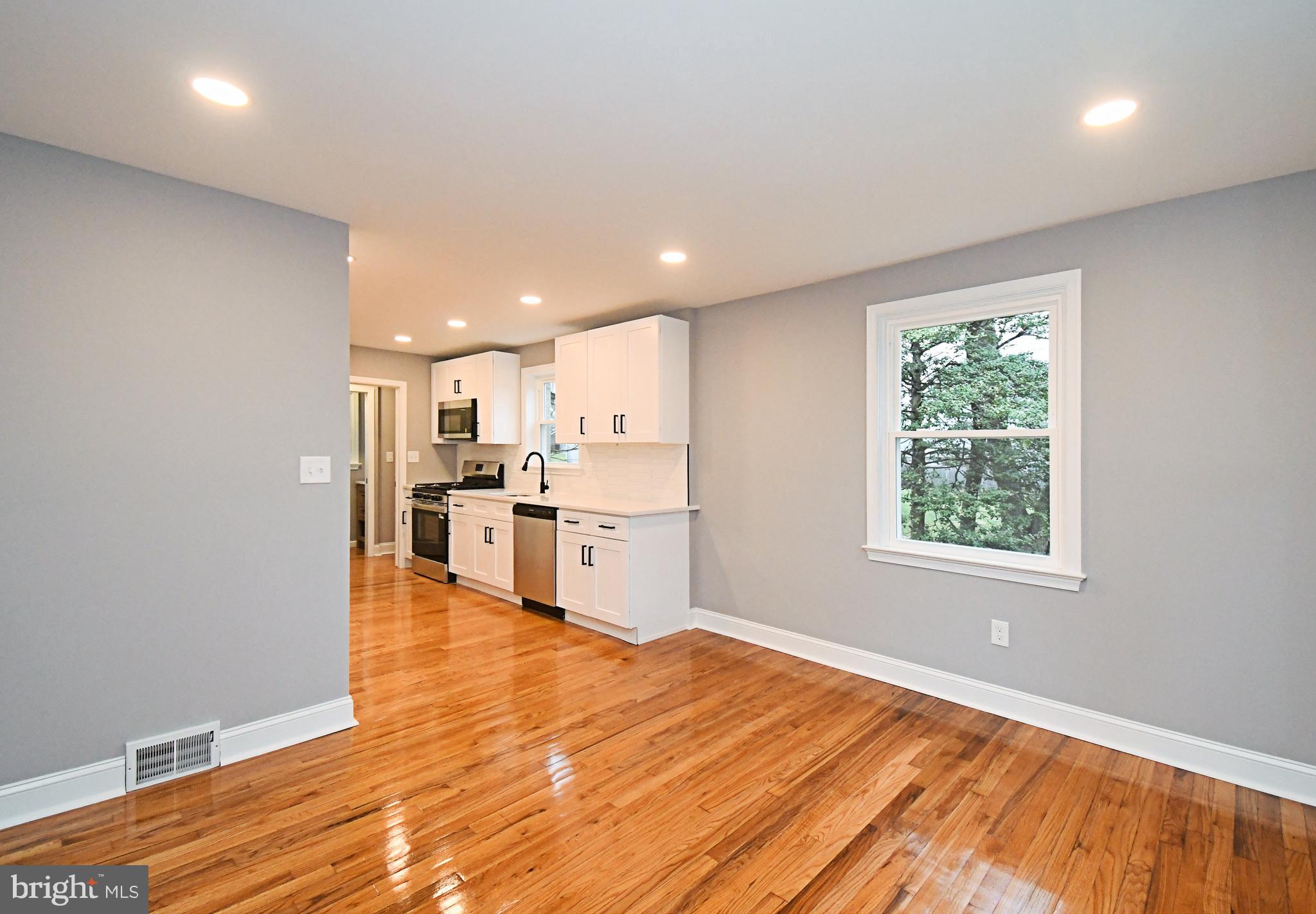 ROWLAND PARK - Residential