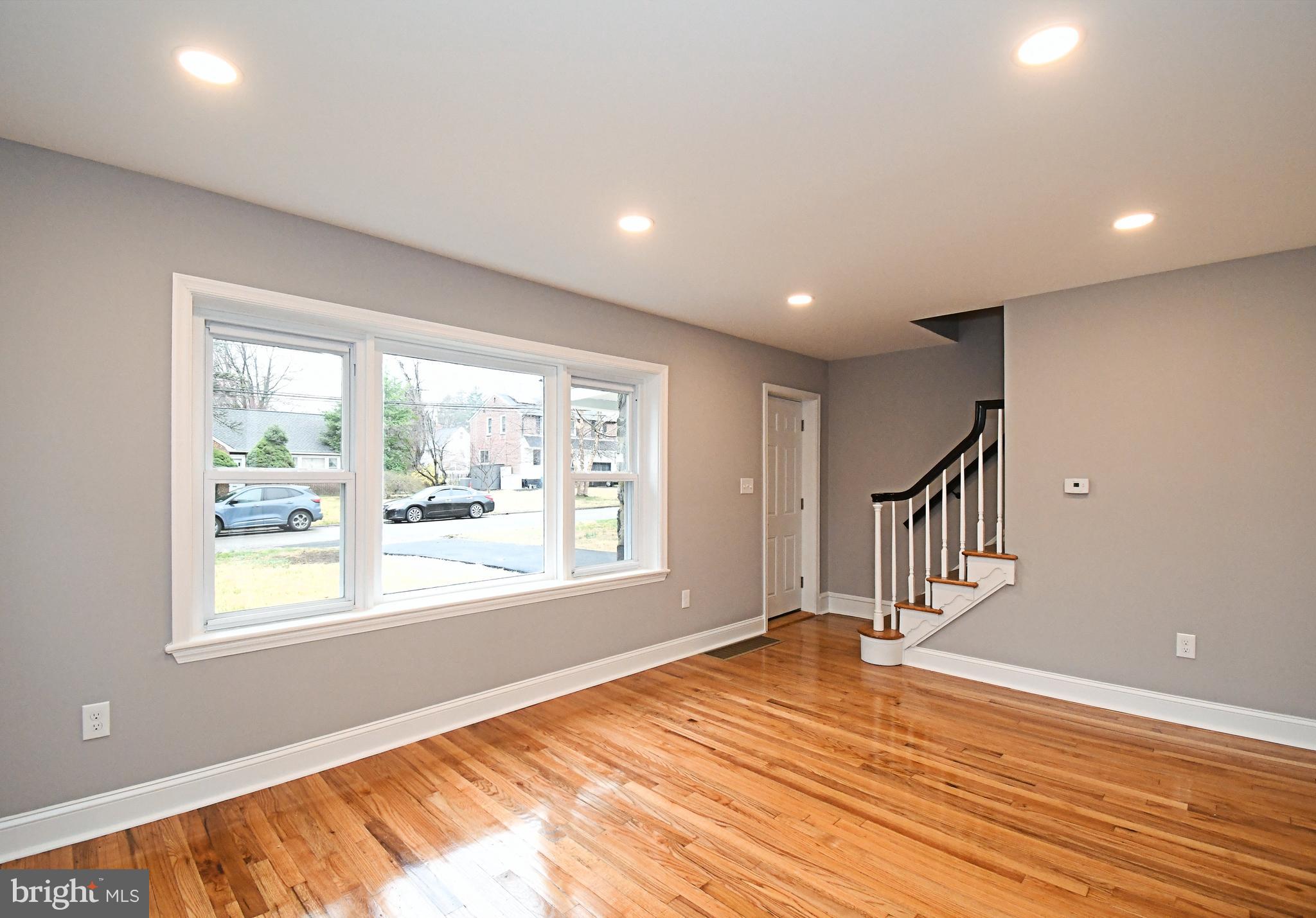 ROWLAND PARK - Residential