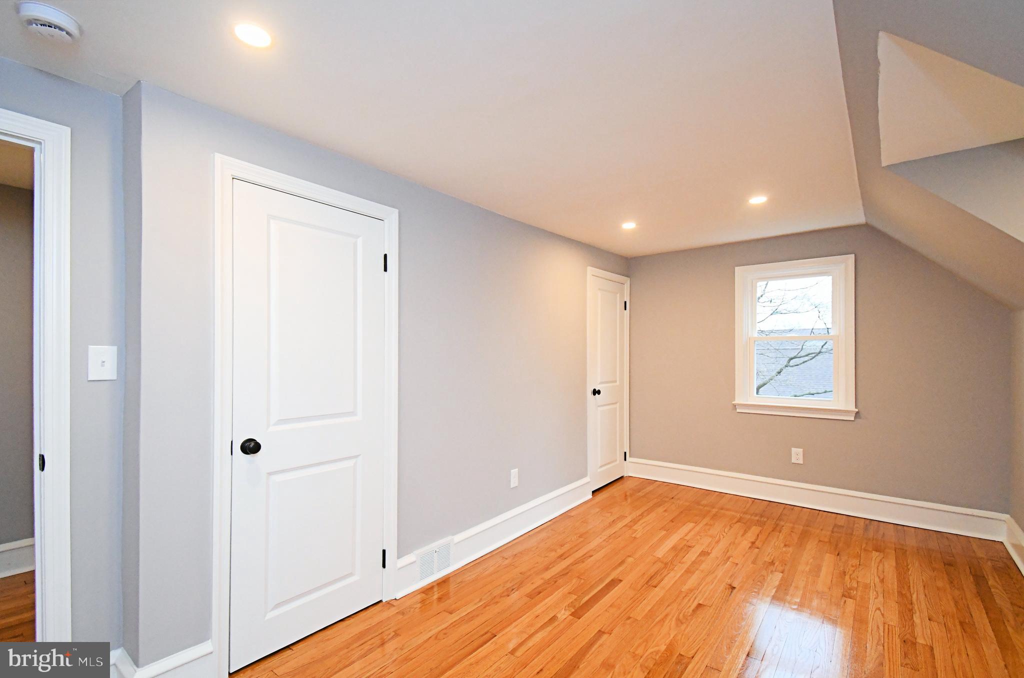 ROWLAND PARK - Residential