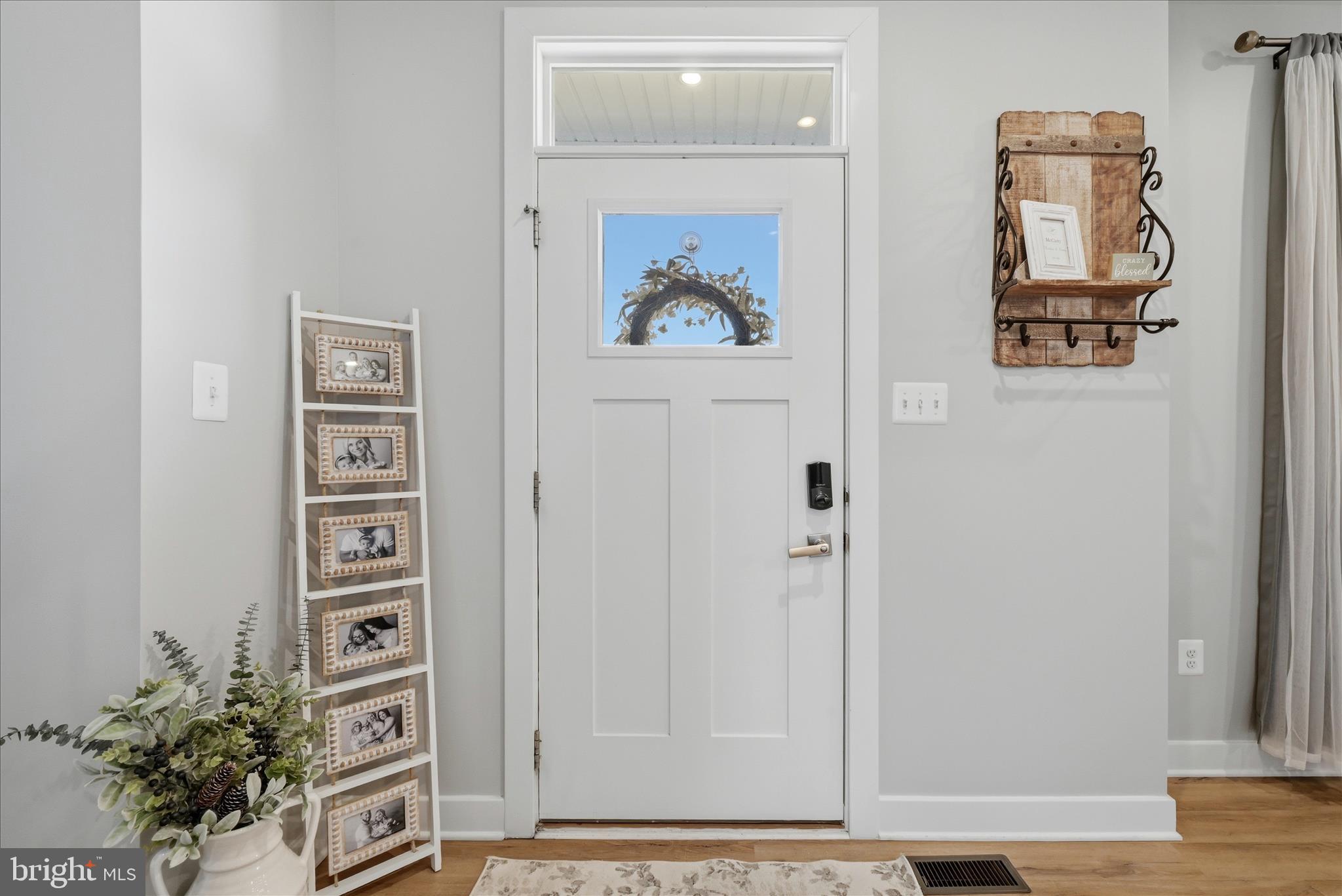 MOUNTAIN VIEW ESTATES - Residential