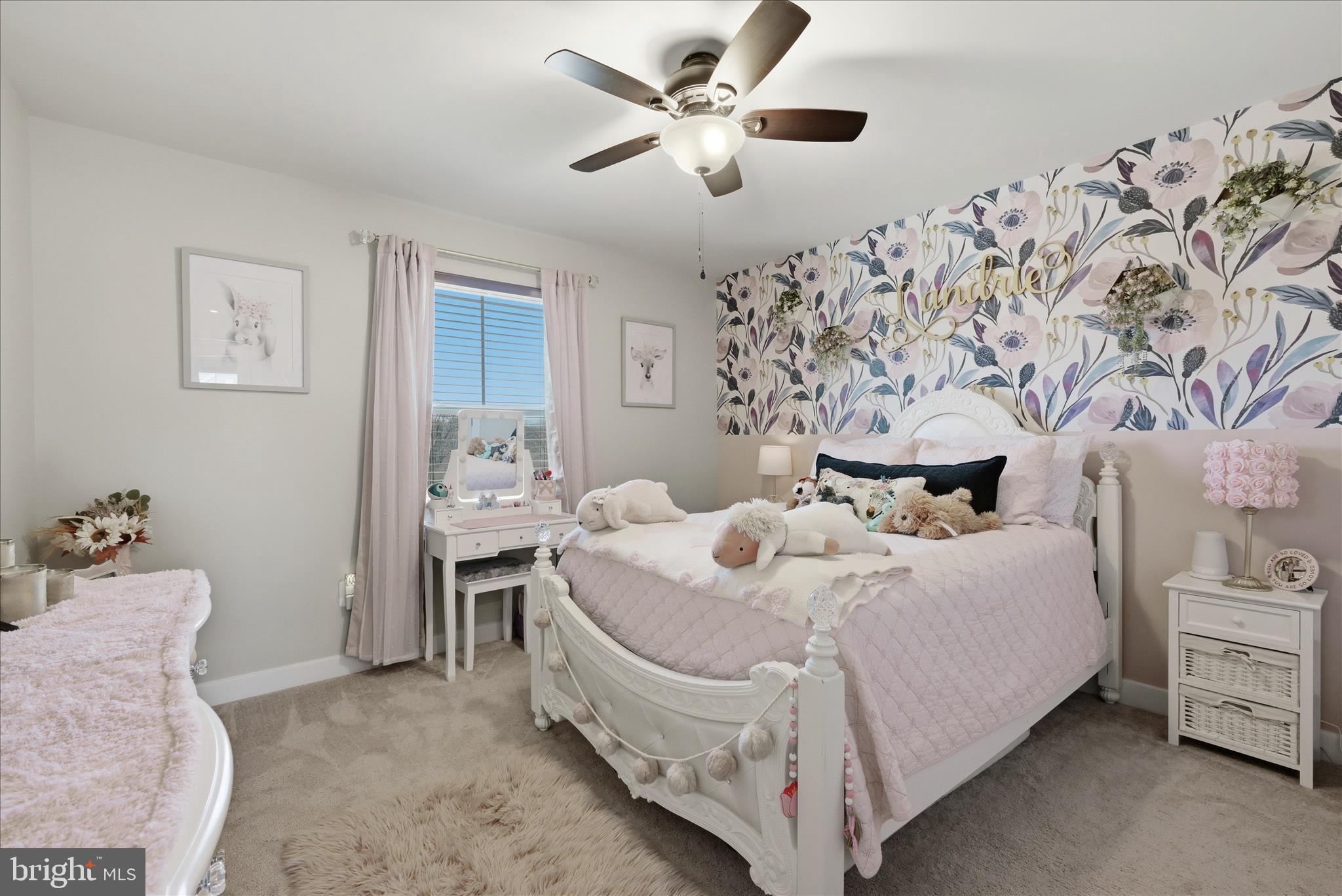 MOUNTAIN VIEW ESTATES - Residential