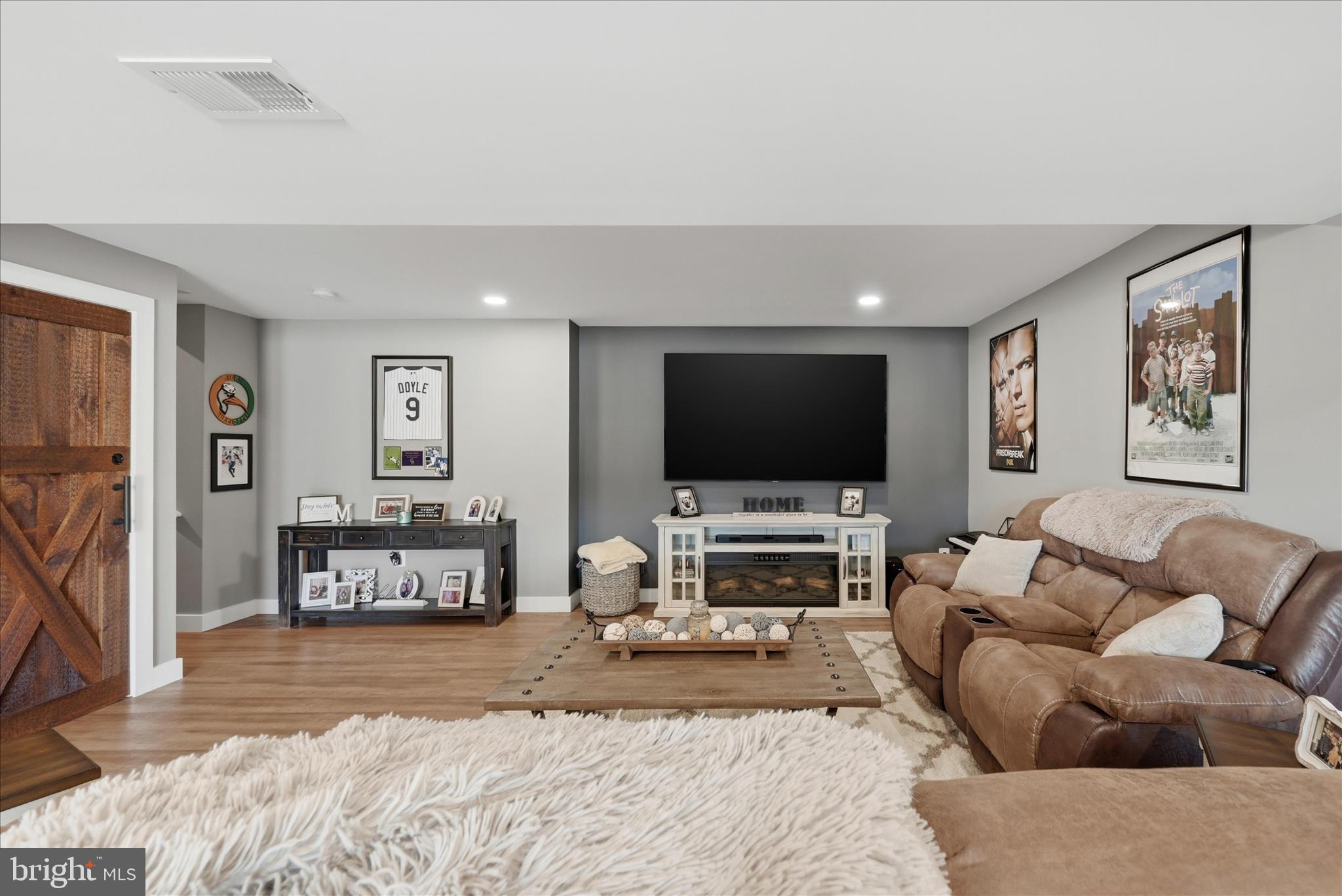 MOUNTAIN VIEW ESTATES - Residential