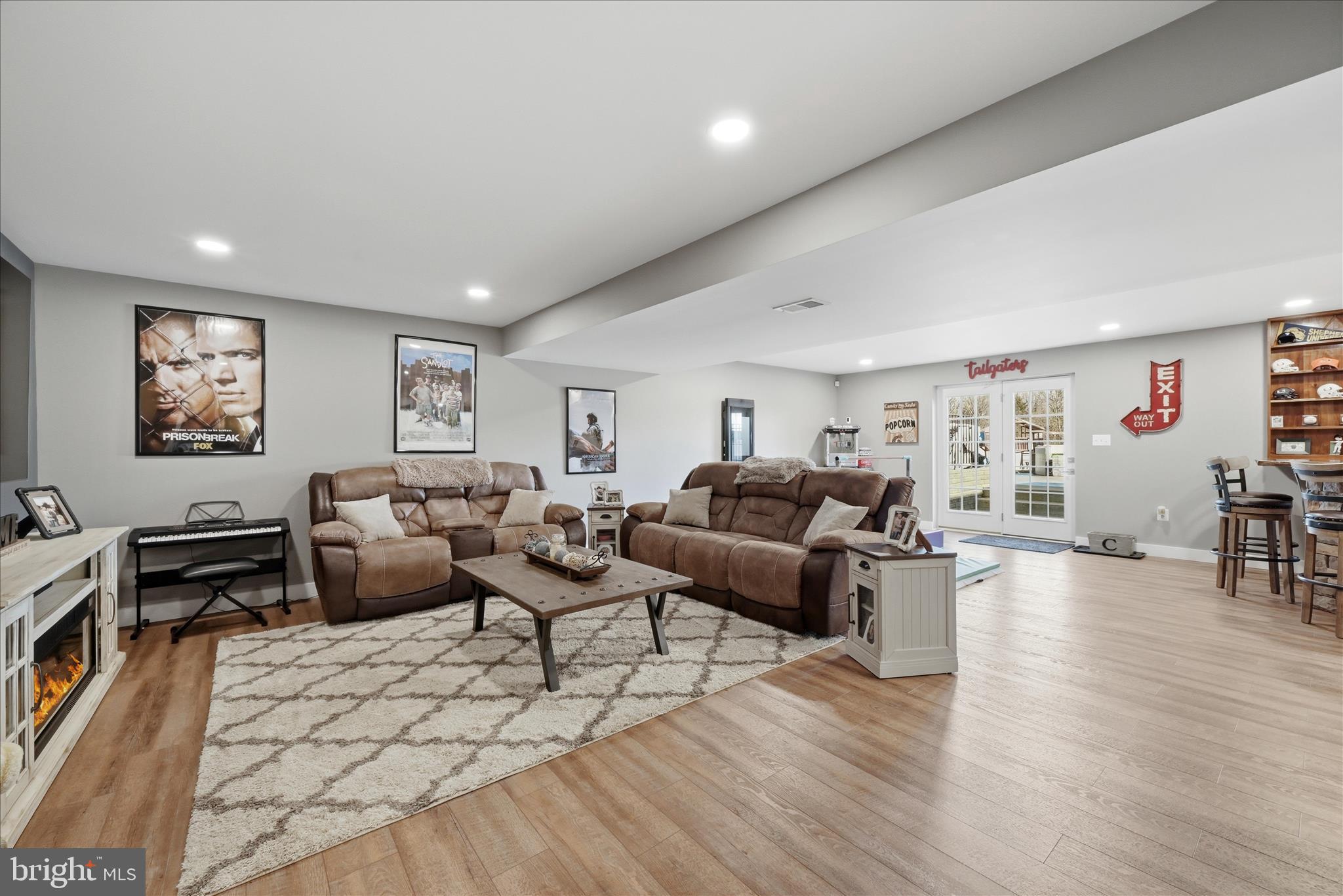 MOUNTAIN VIEW ESTATES - Residential