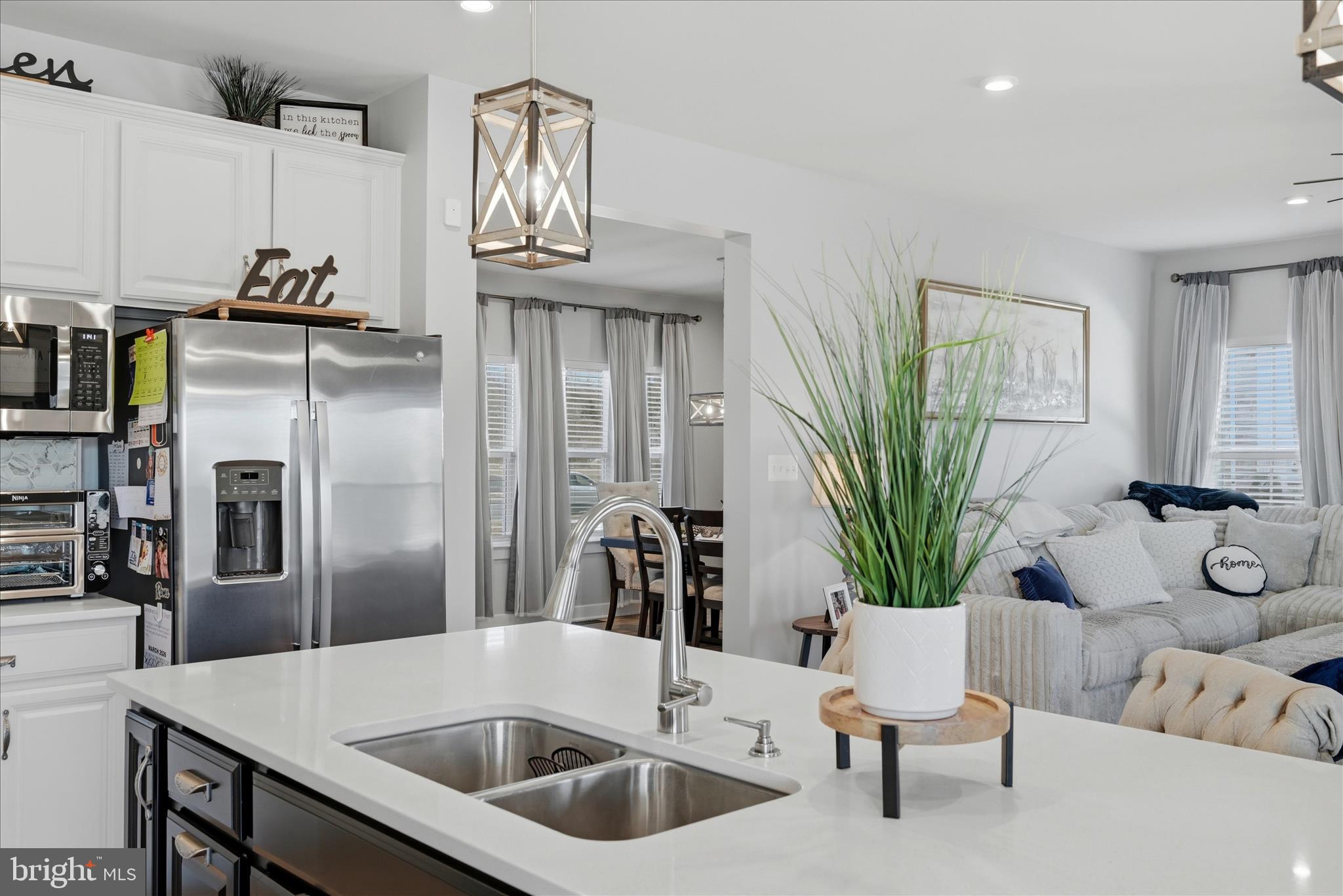 MOUNTAIN VIEW ESTATES - Residential