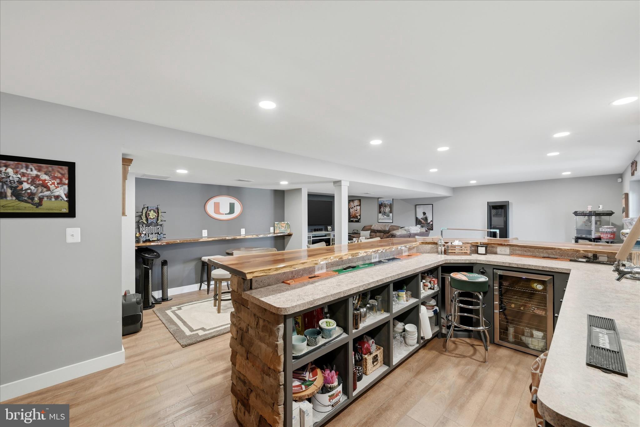 MOUNTAIN VIEW ESTATES - Residential