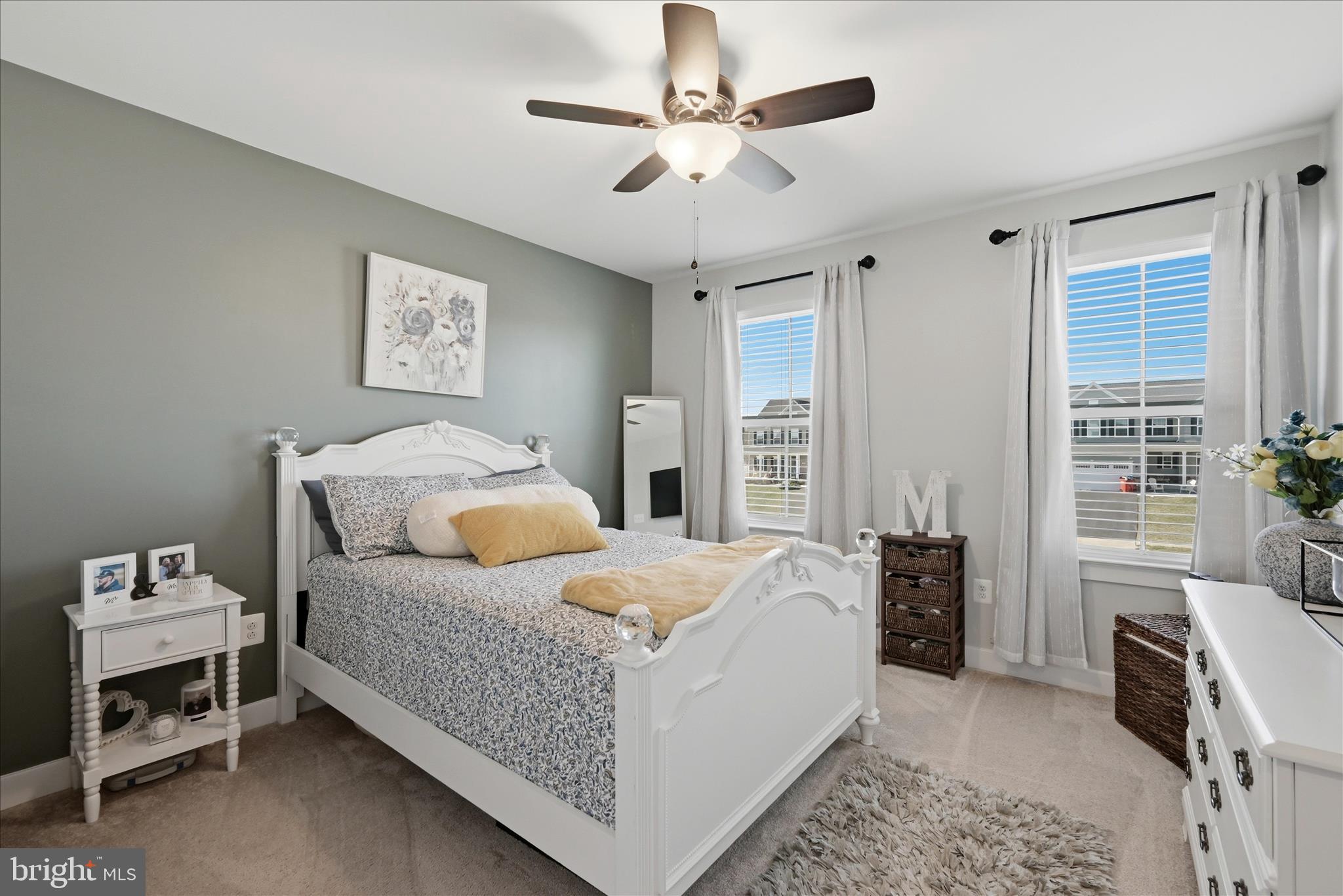 MOUNTAIN VIEW ESTATES - Residential