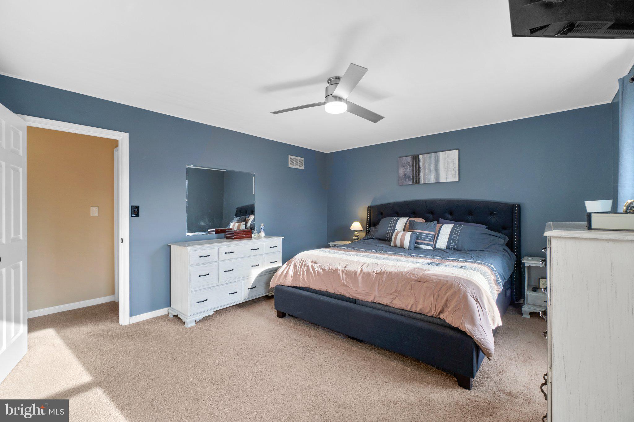 RIDGEMONT - Residential