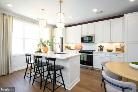 116 PEPPERELL STREET ALEXANDRIA VA 22304