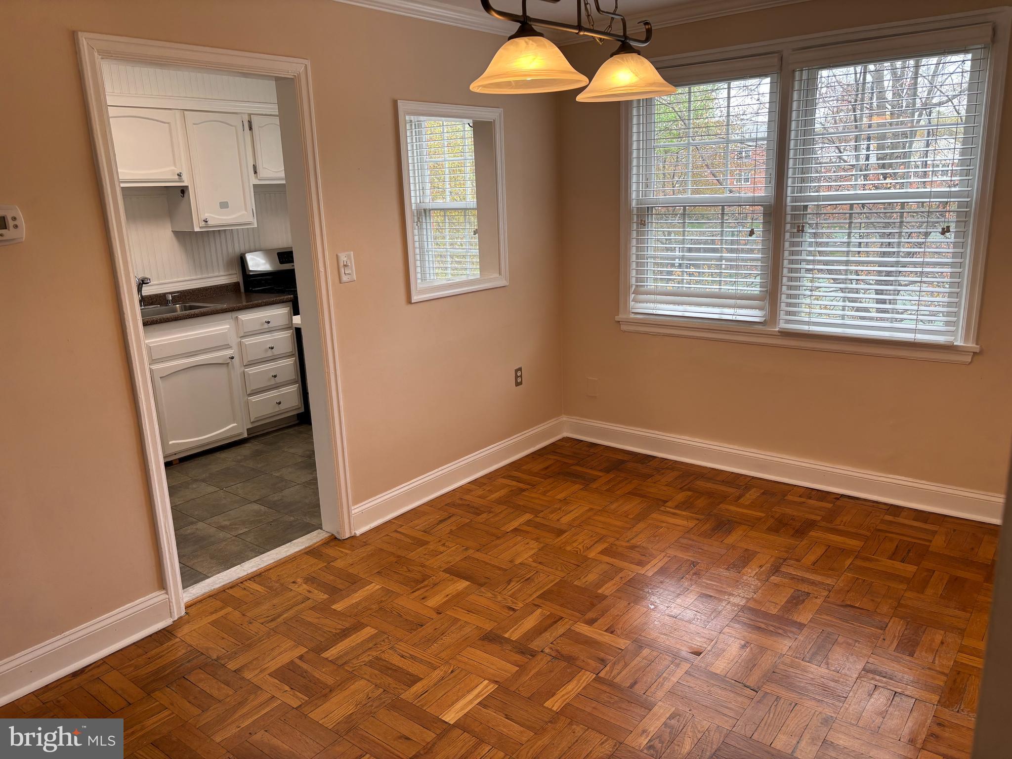 BELLE VIEW - Residential Lease