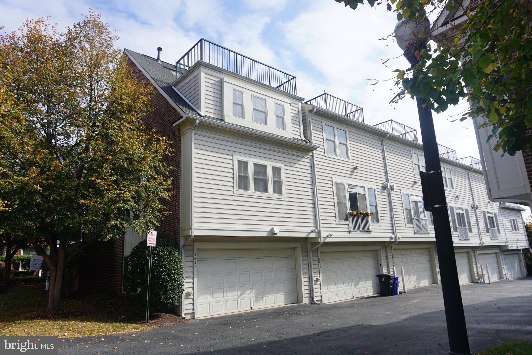 2627 S KENMORE COURT