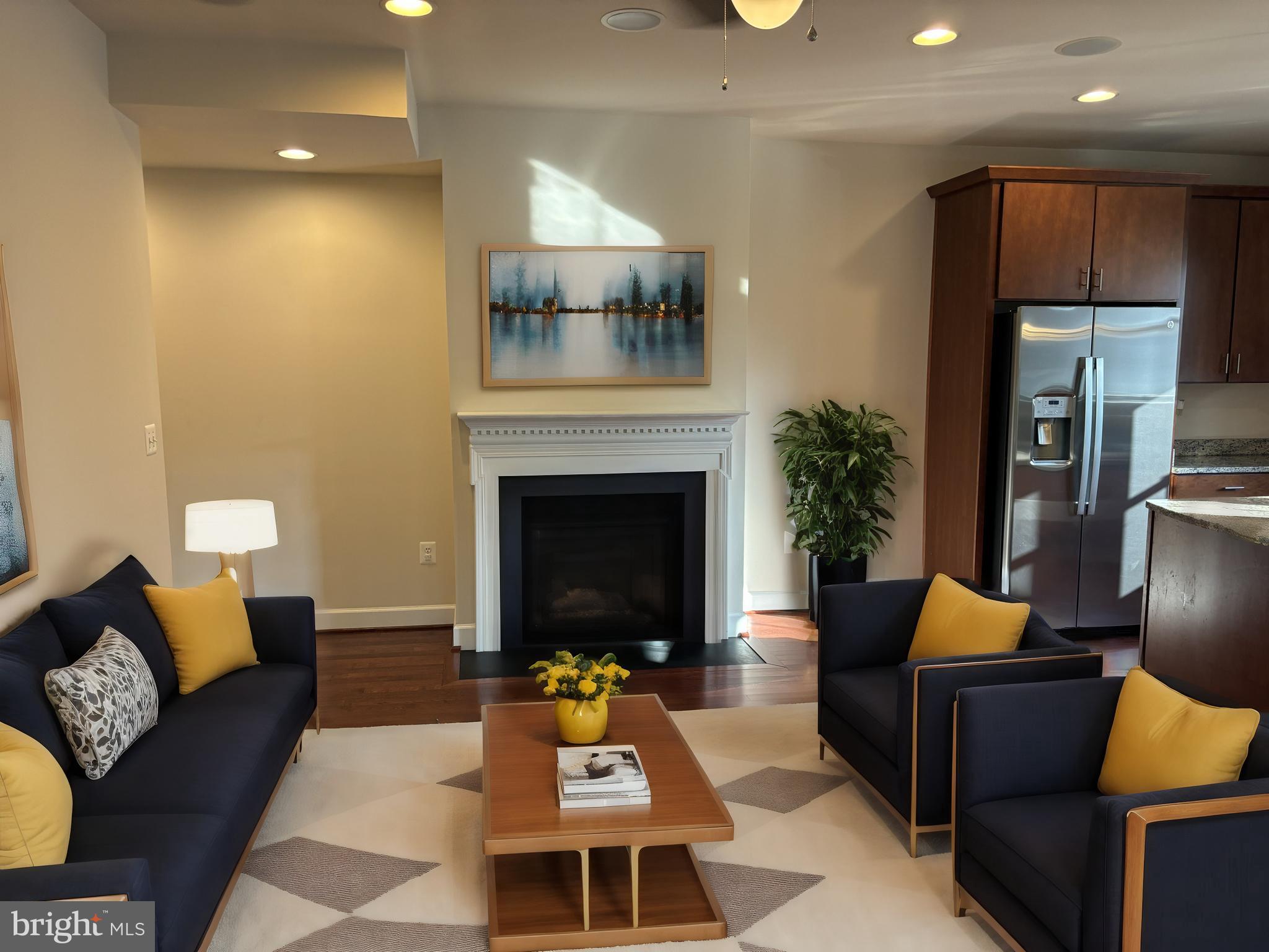 2627 S KENMORE COURT