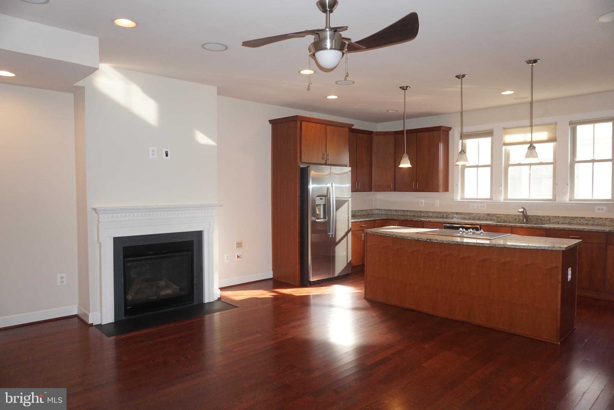 2627 S KENMORE COURT