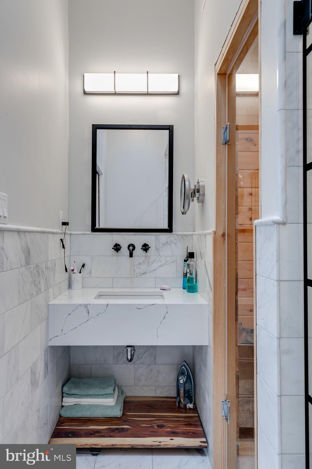 FISHTOWN - Residential Lease