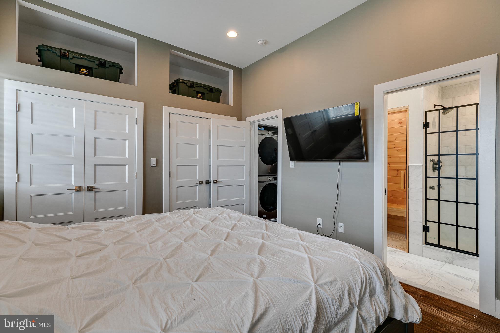 FISHTOWN - Residential Lease