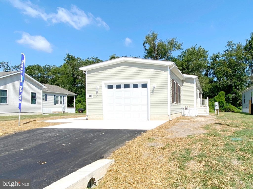 Photo of 38 Buckingham Dr, LEWES, DE 19958 (MLS # DESU2096610)