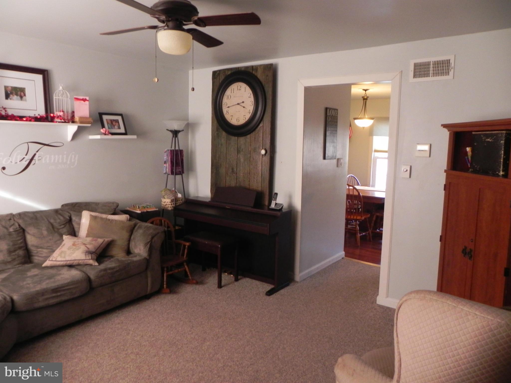 SIGEL BRN P/O GLYMONT SU - Residential Lease